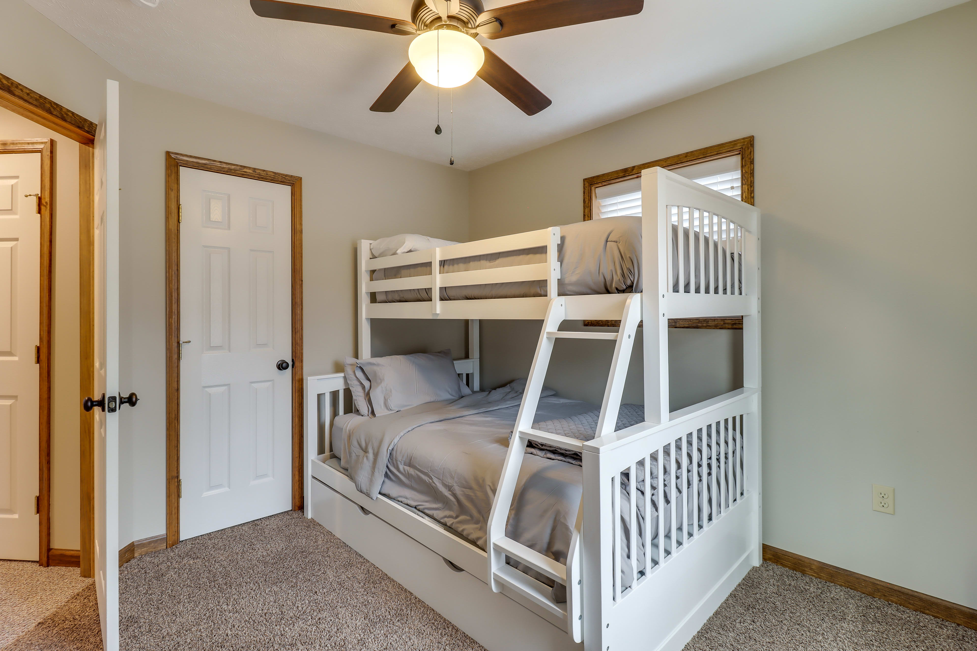 Bedroom 2 | 2nd Floor | Twin/Full Bunk Bed w/ Twin Trundle | Closet