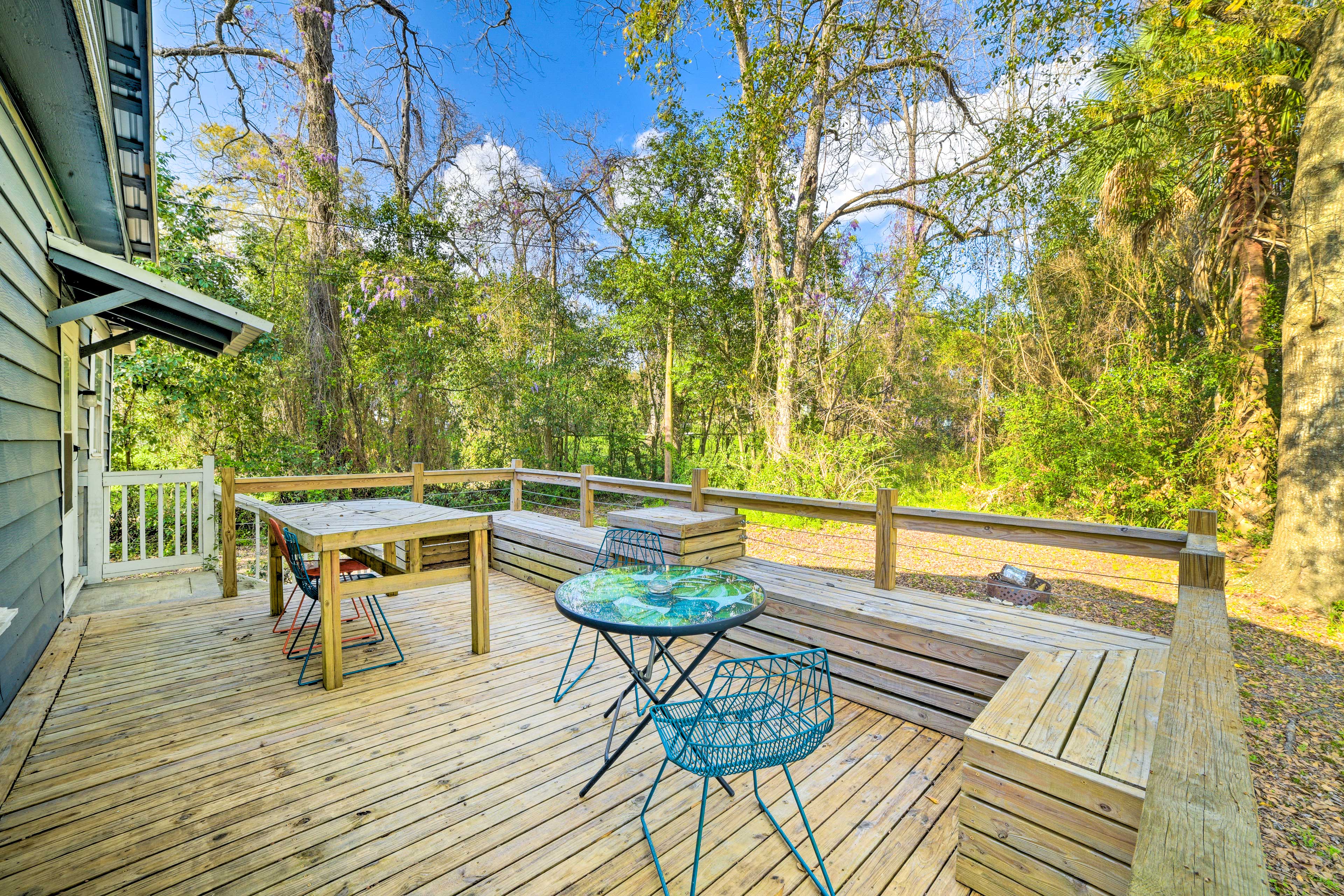 Deck | Outdoor Dining Areas | Fire Pit | Front Porch w/ Seating