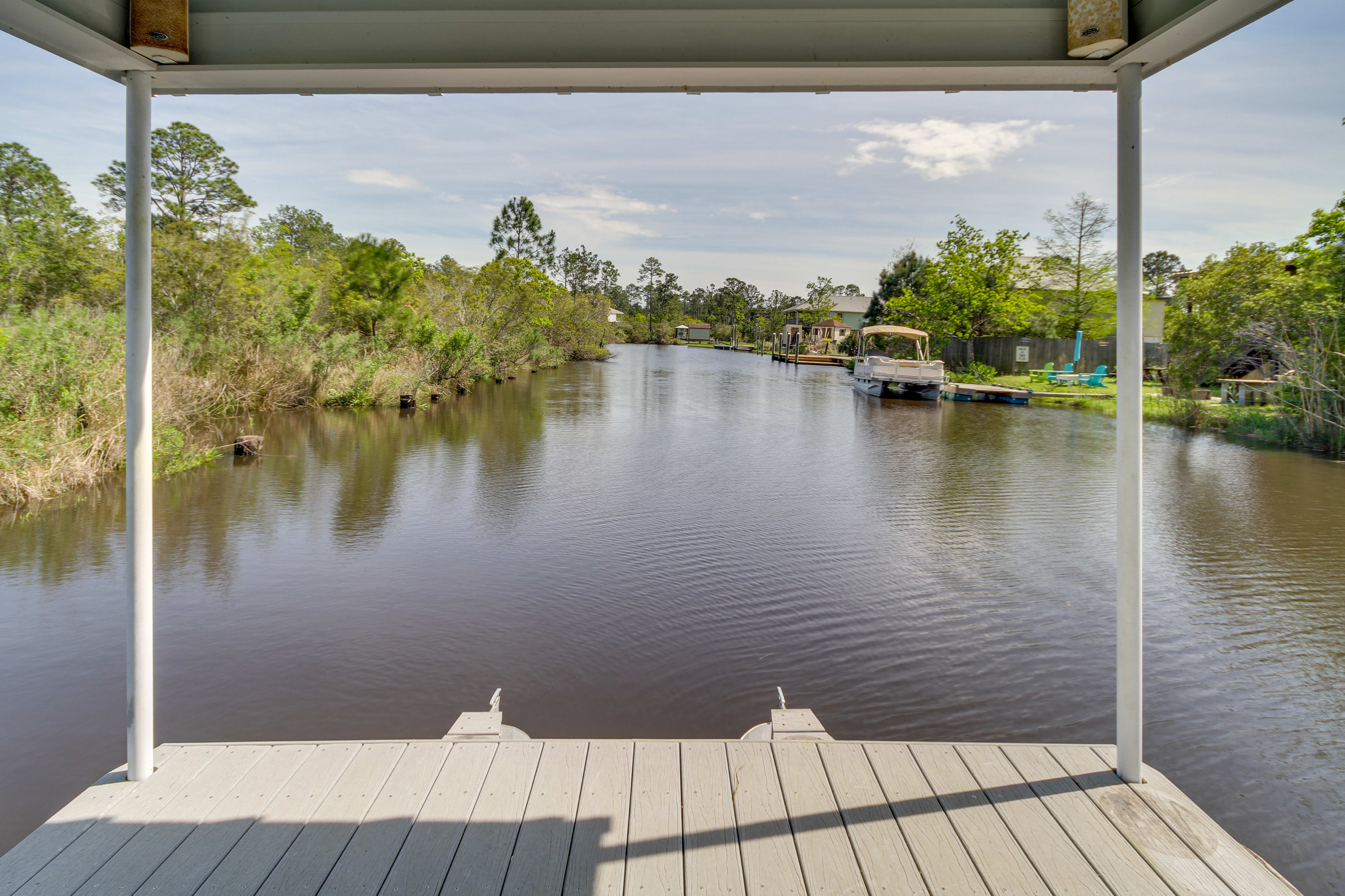 Deck | Direct Canal Access to Bay St. Louis | Boat Dock