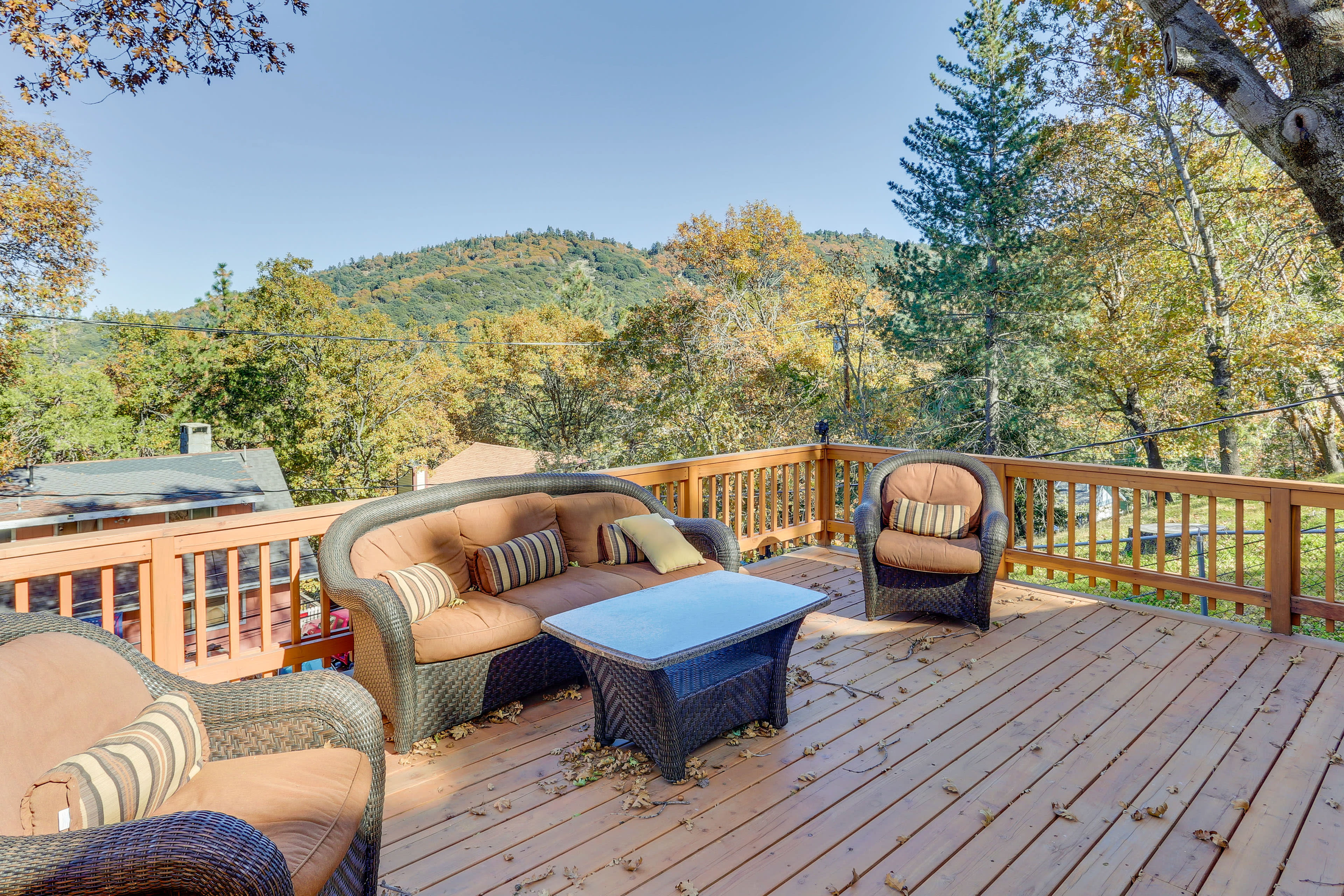 Crestline Vacation Rental | 5BR | 2BA | Stairs Required | 2,450 Sq Ft