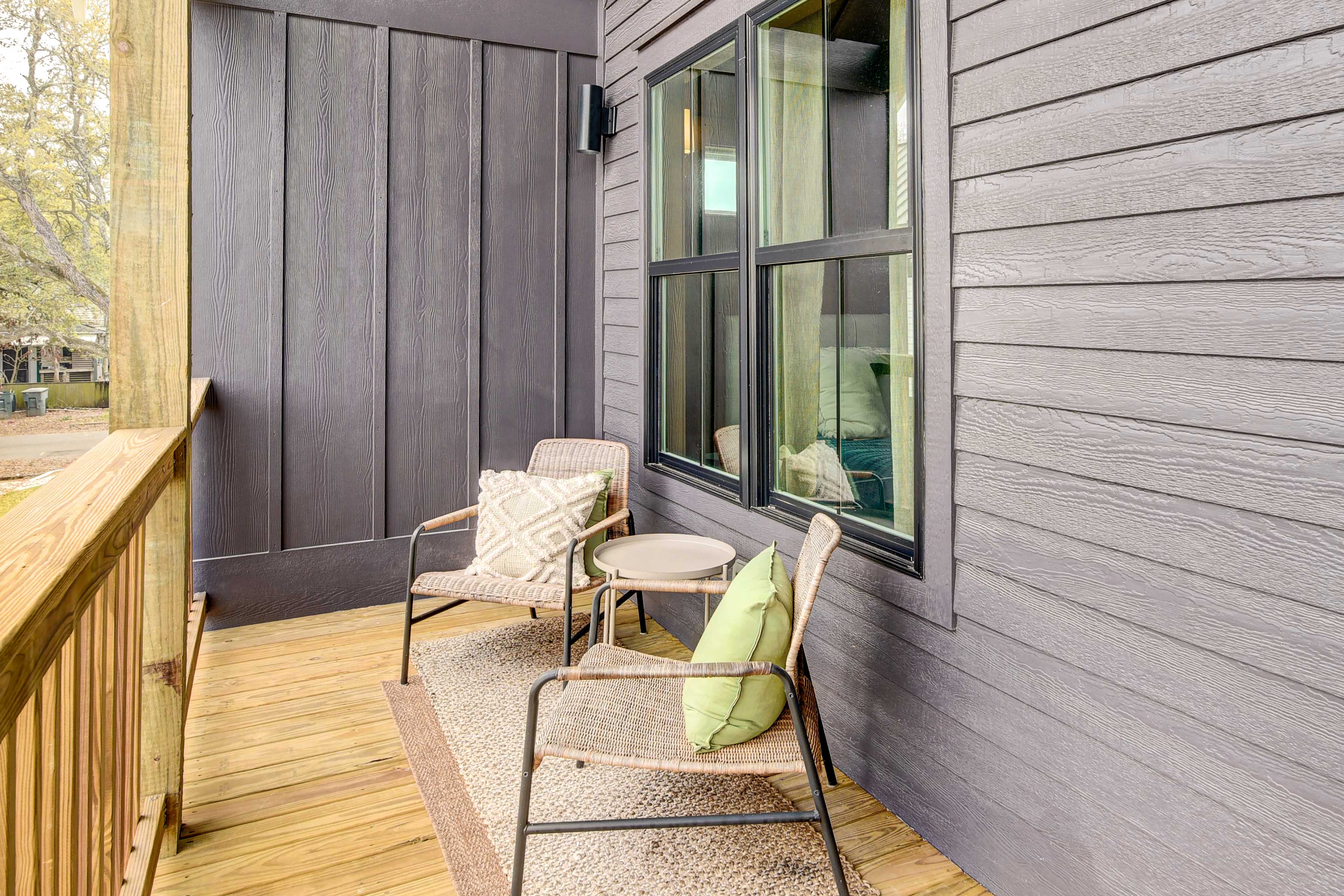 Deck | Outdoor Seating