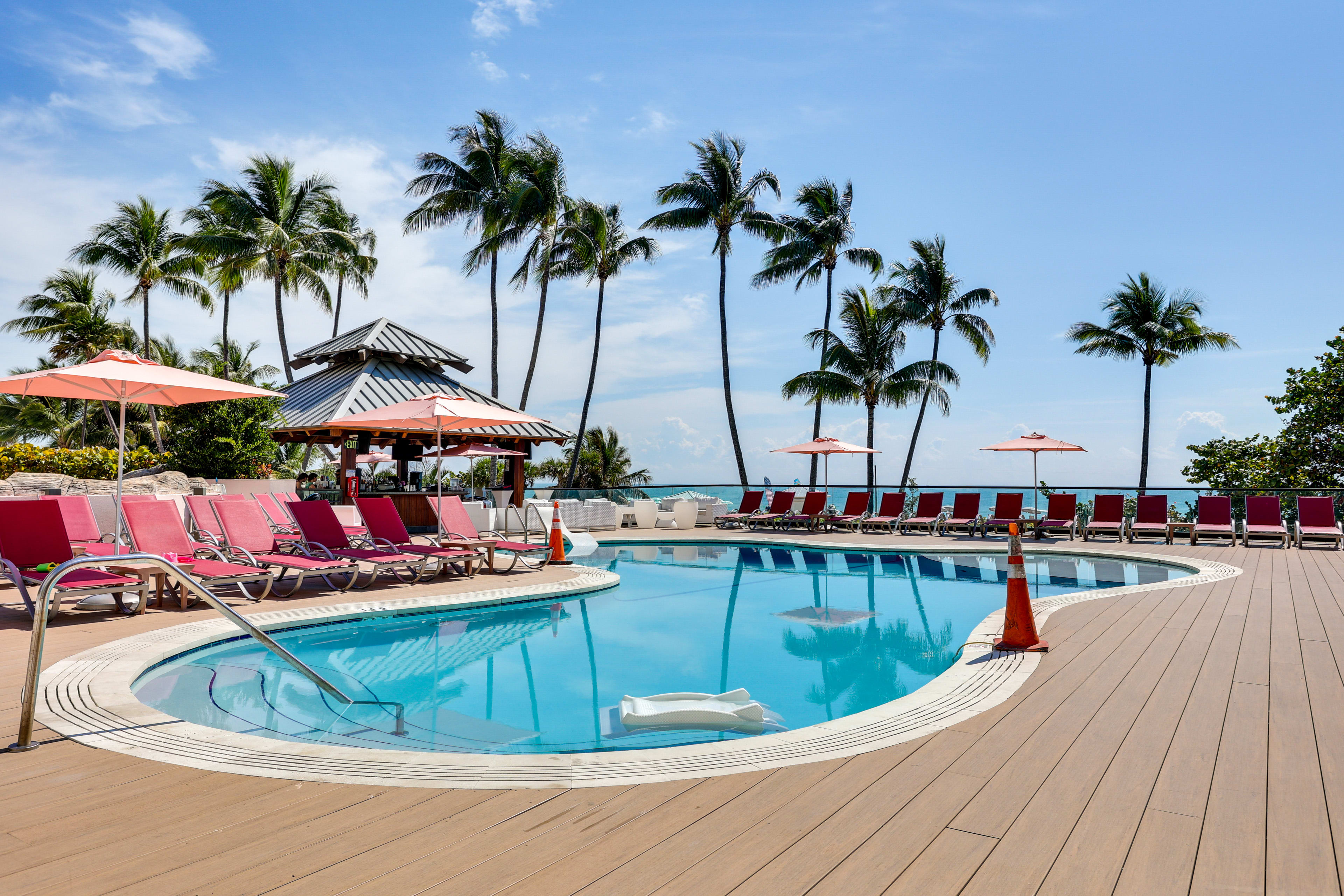 Miami Vacation Rental | 2BR | 2BA | Step-Free Access | 960 Sq Ft