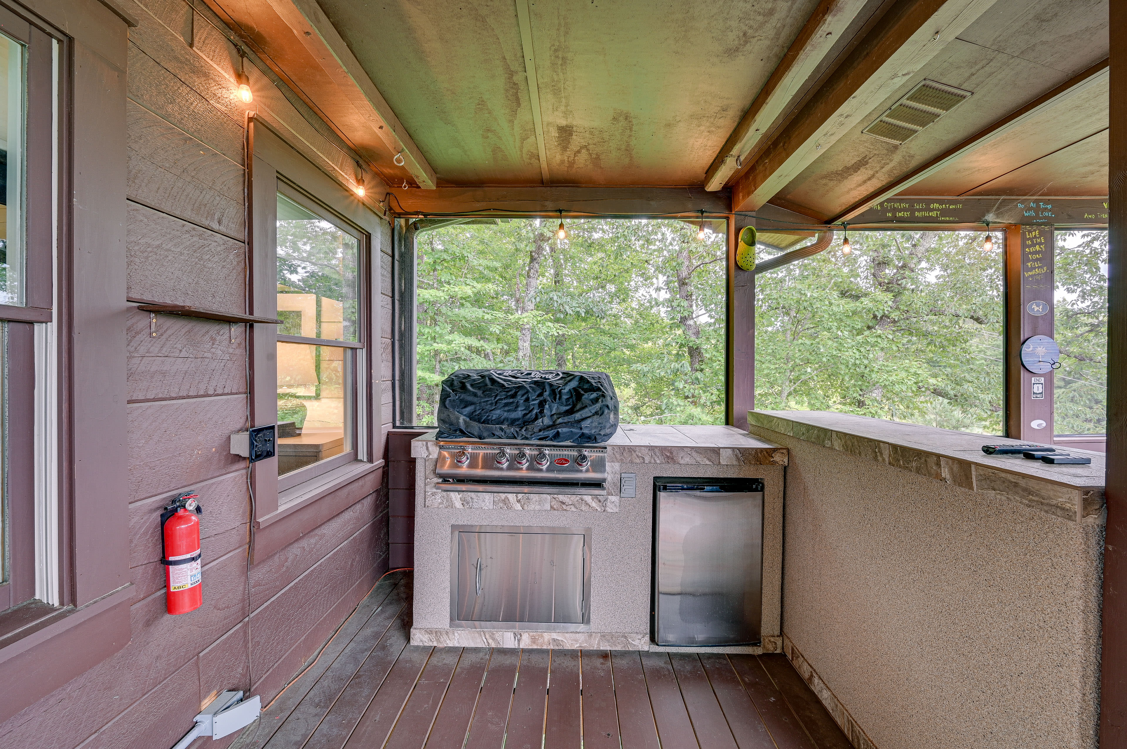 Outdoor Kitchen