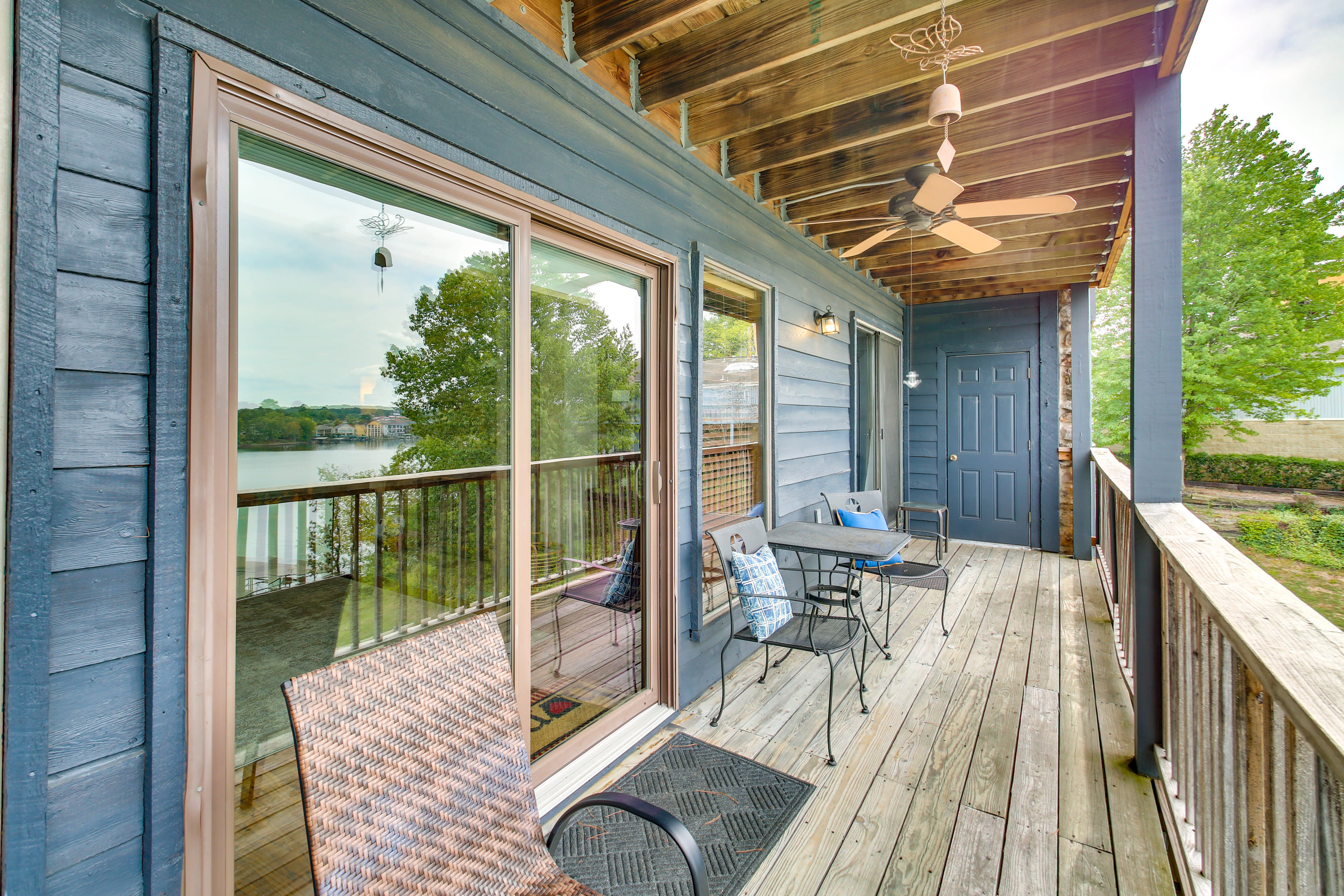 Balcony | River Views | Outdoor Dining Area | Ceiling Fan