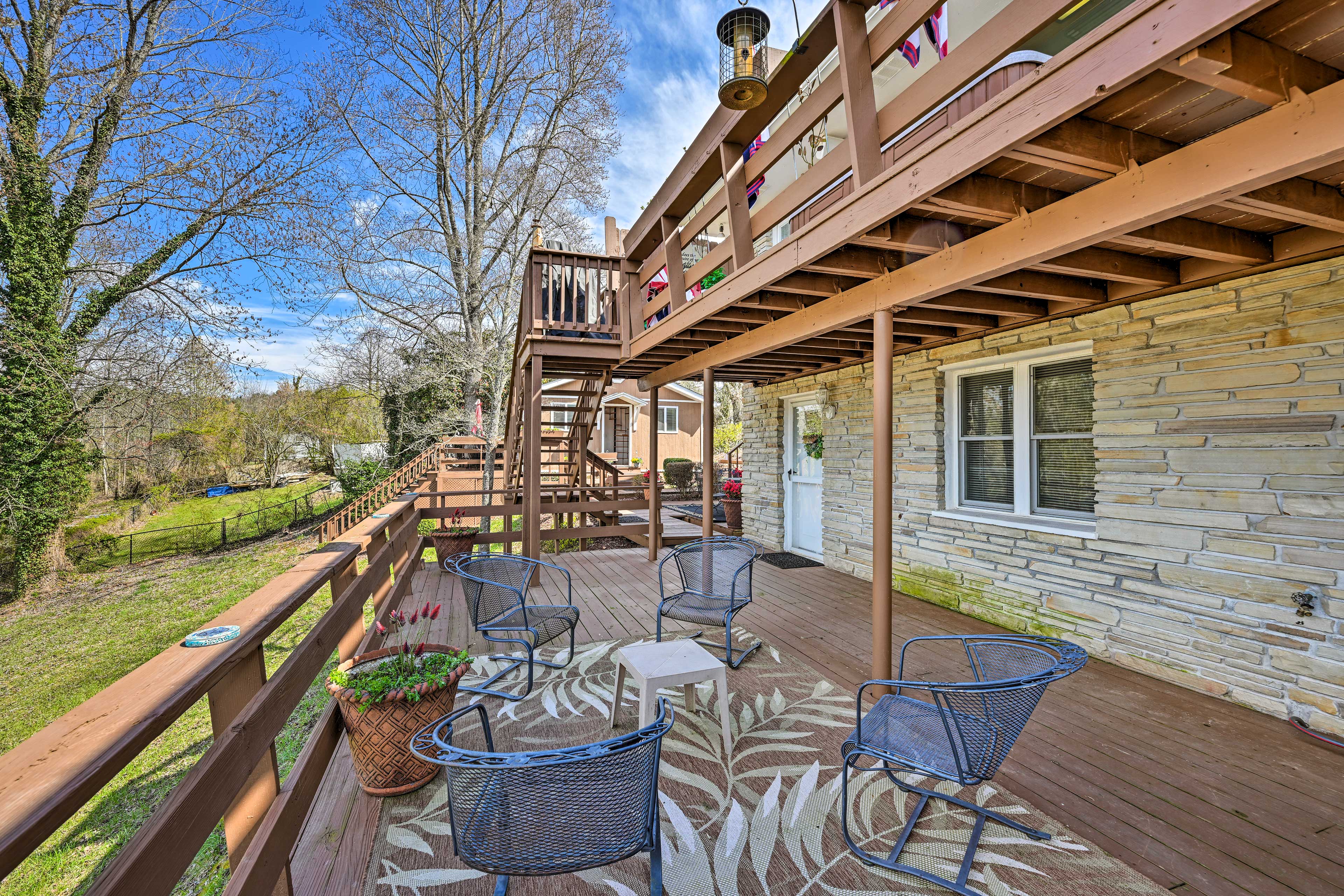 Bryson City Vacation Rental | 2BR | 1BA | 2,000 Sq Ft | Stairs Required to Enter