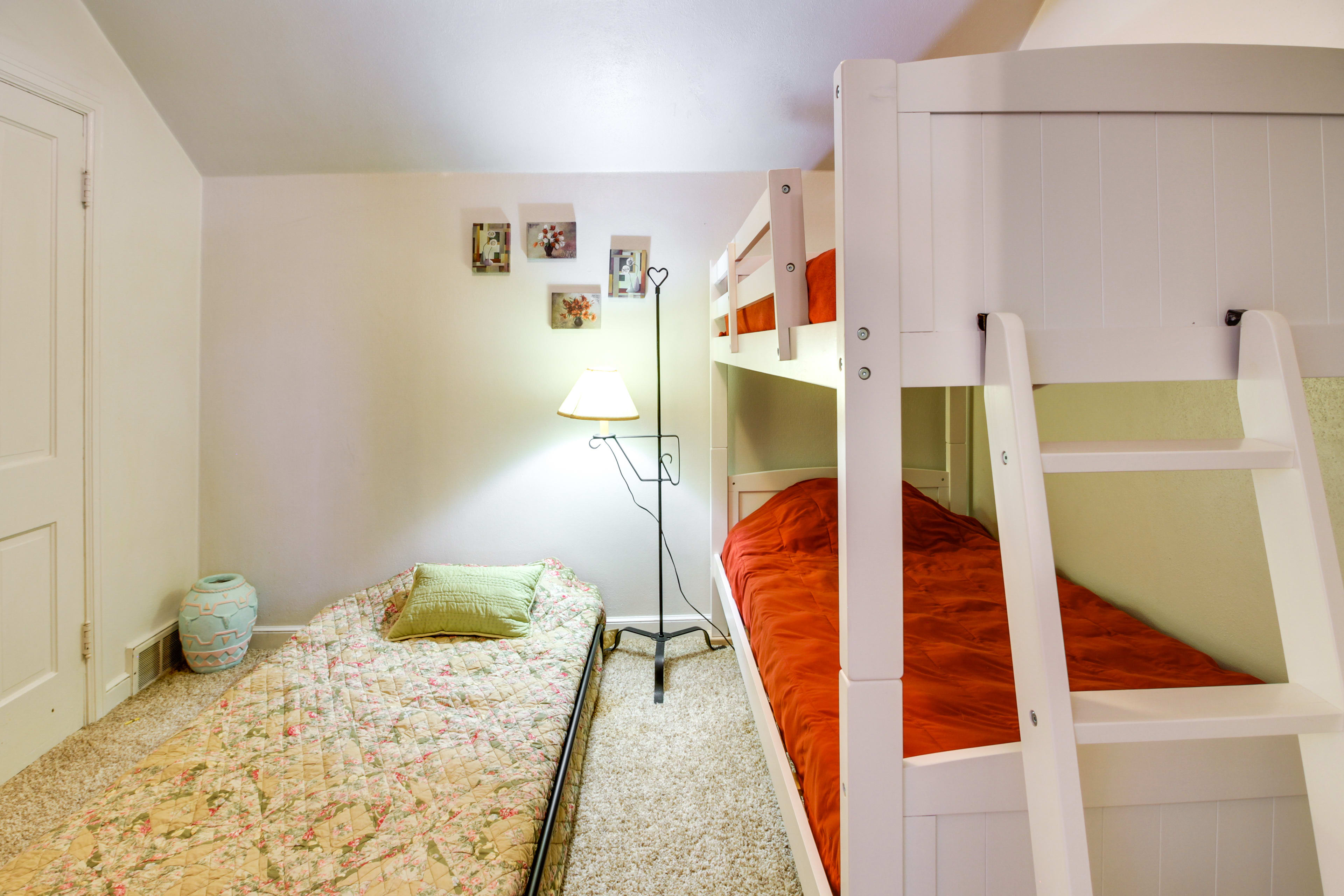 Bonus Room | Twin Bunk Bed | Twin Mattress