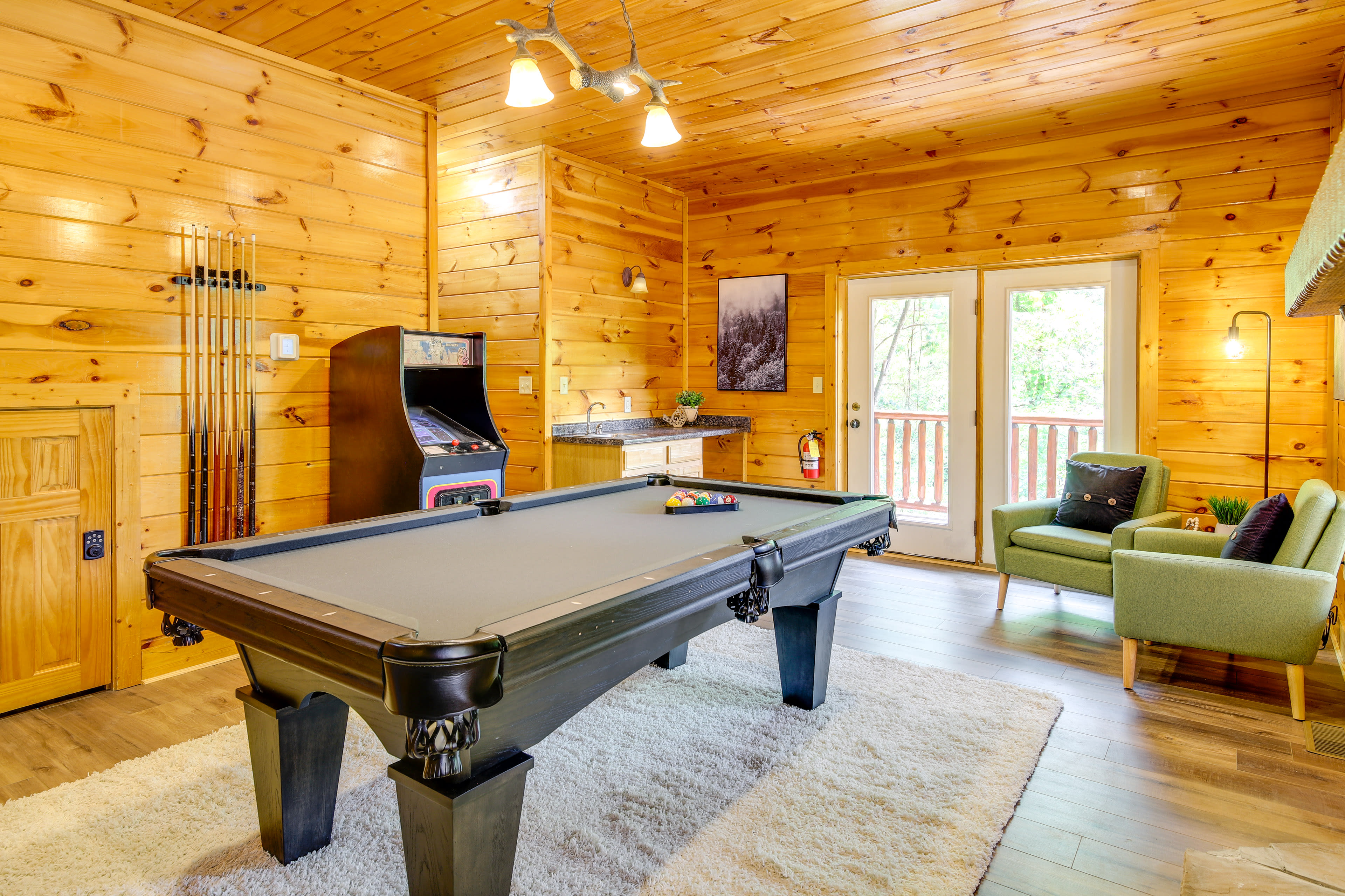 Game Room | Arcade Game | Pool Table