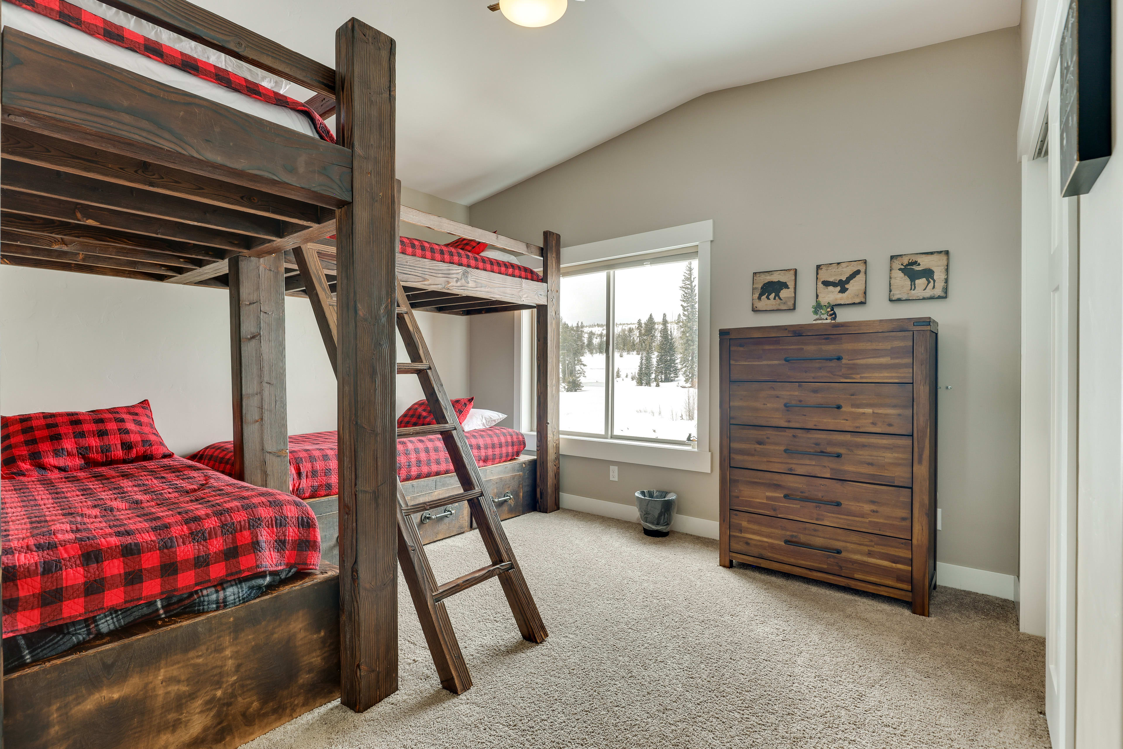 Bedroom 4 | 2 Twin Bunk Beds