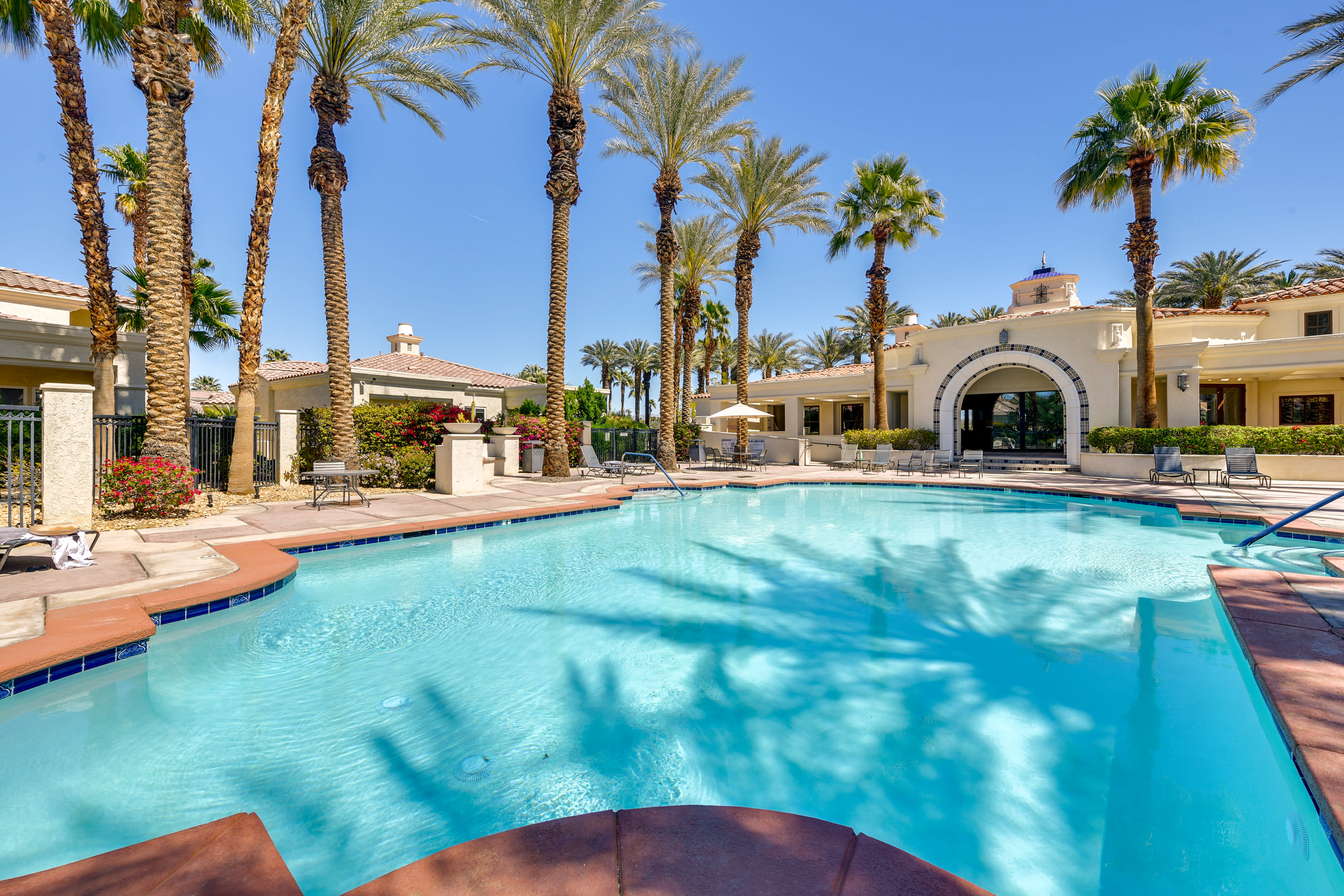 260244: 2BR La Quinta Vacation Home w/ Pool Access