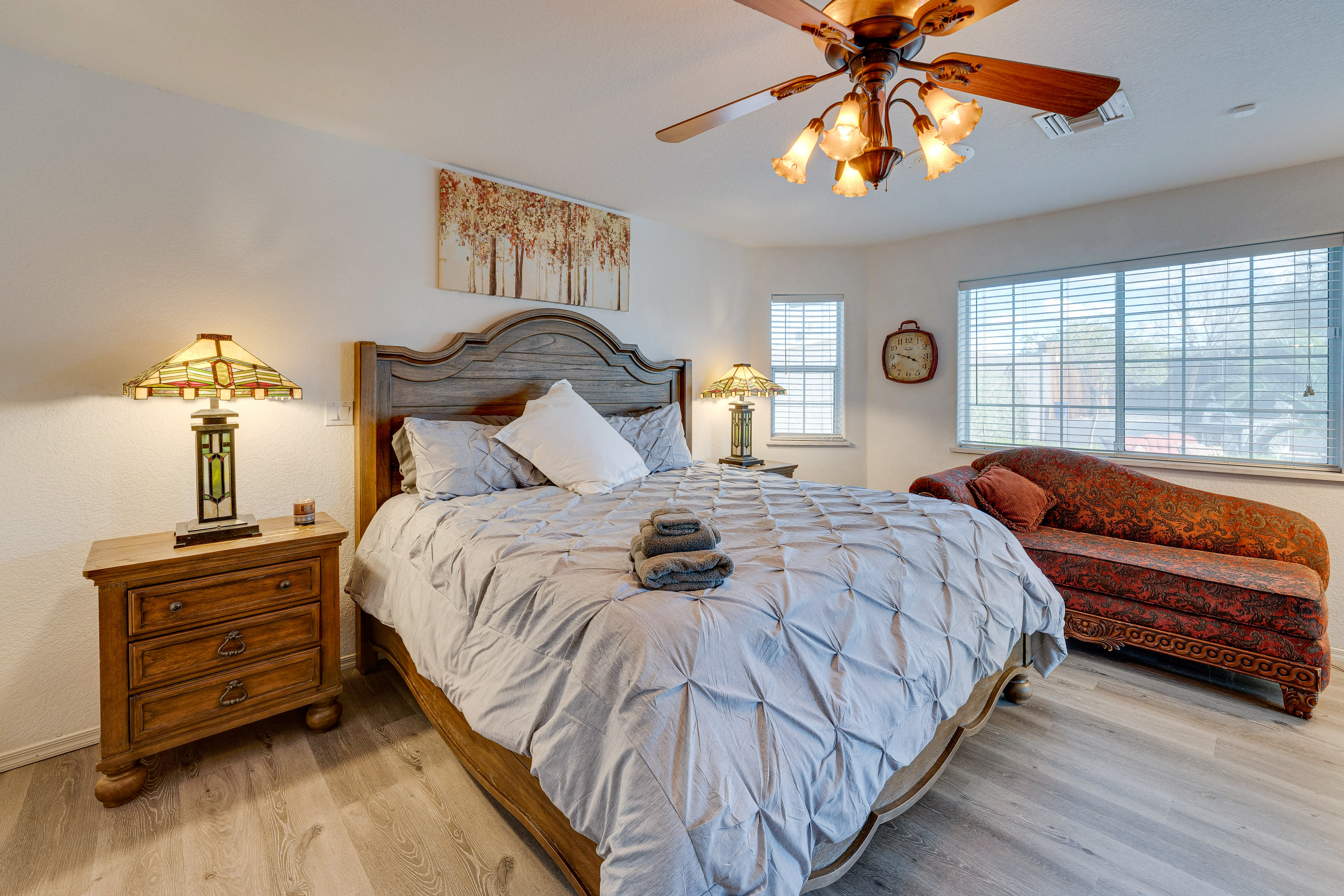 Bedroom 1 | King Bed | Linens & Towels | Smart TV | En-Suite Bathroom