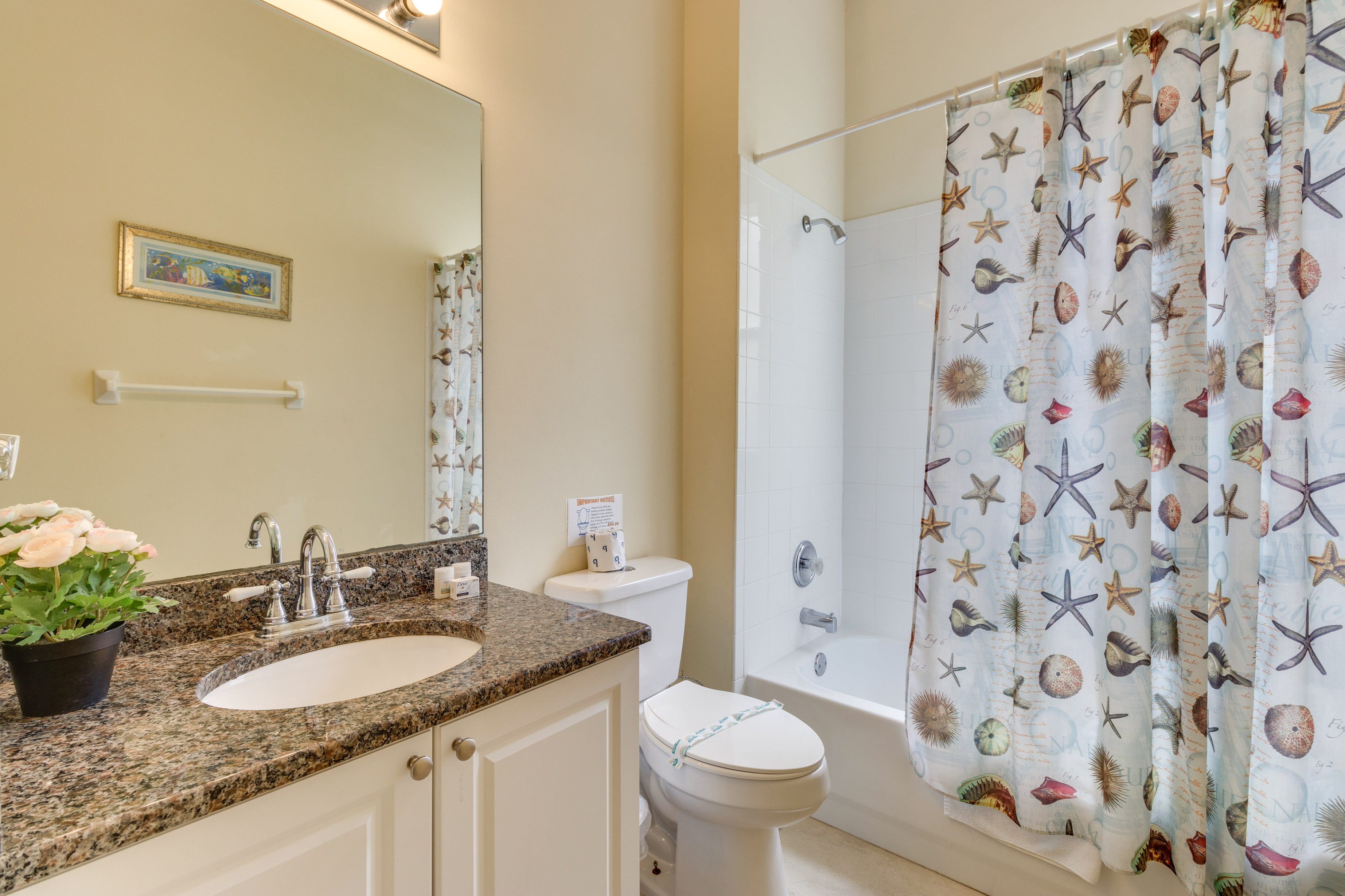 Full Bathroom | 1st Floor | Complimentary Toiletries