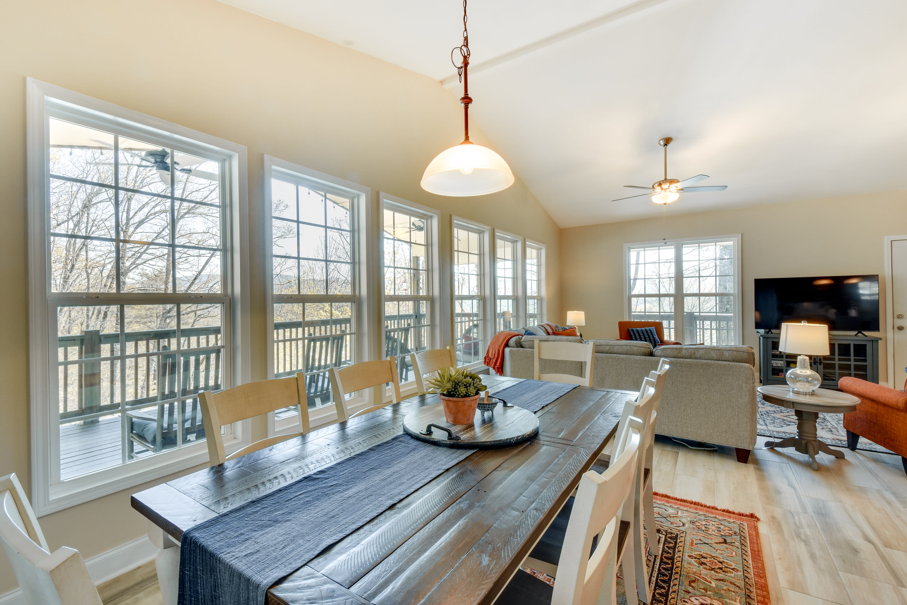 Dining Area | Dishware/Flatware