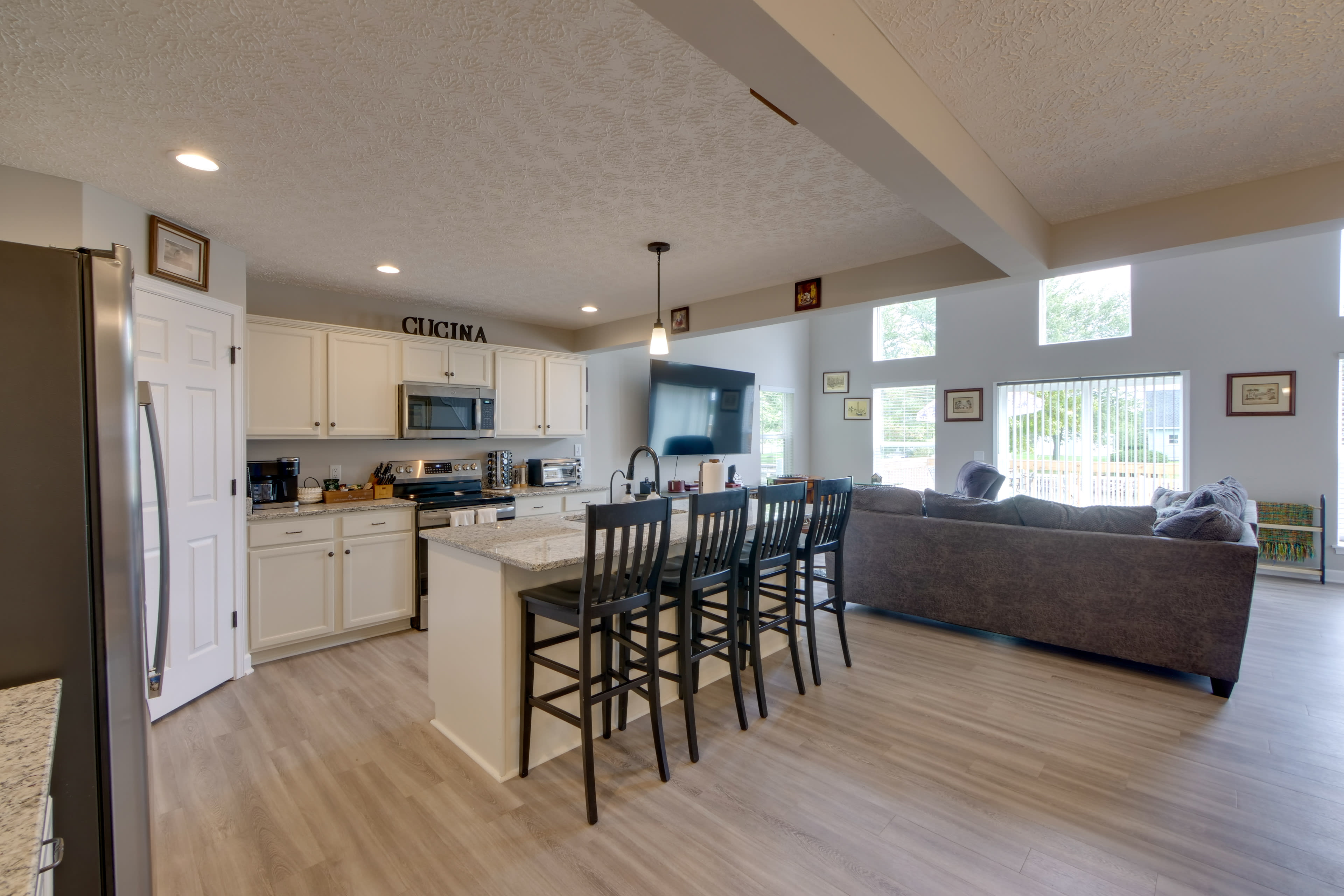 Kitchen | Bar Seating