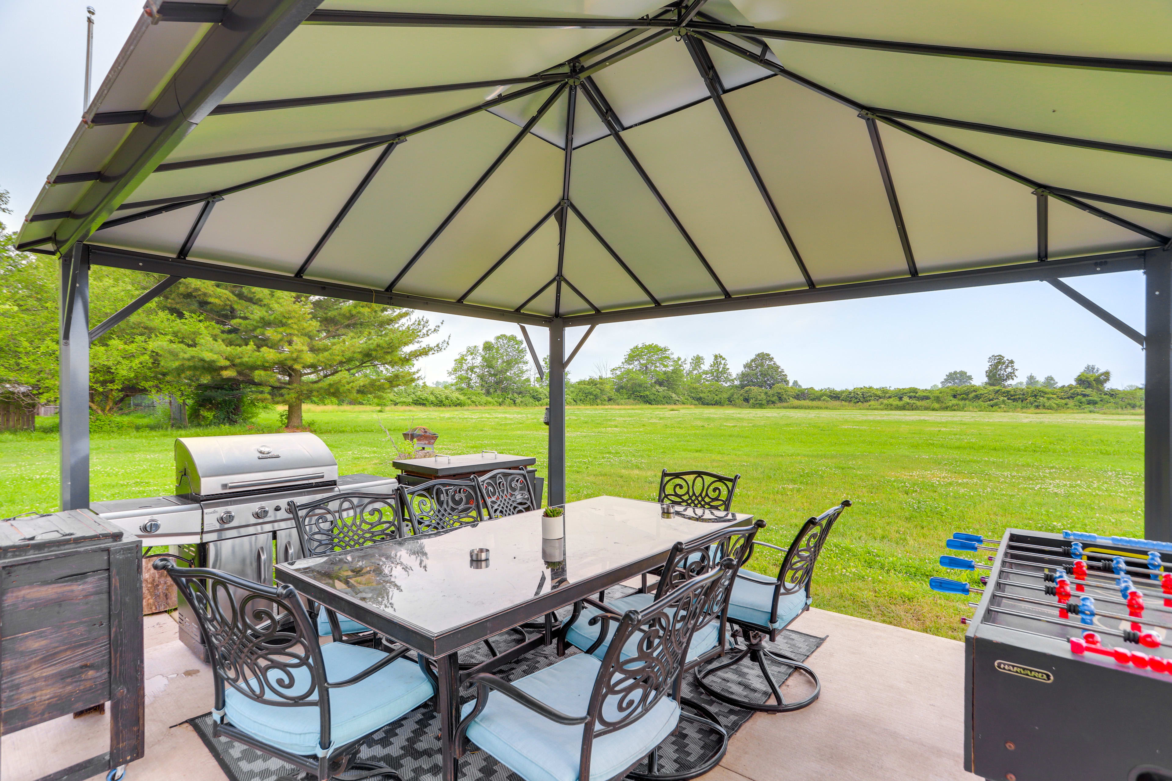 Covered Dining Area | Gas Grill | Foosball Table