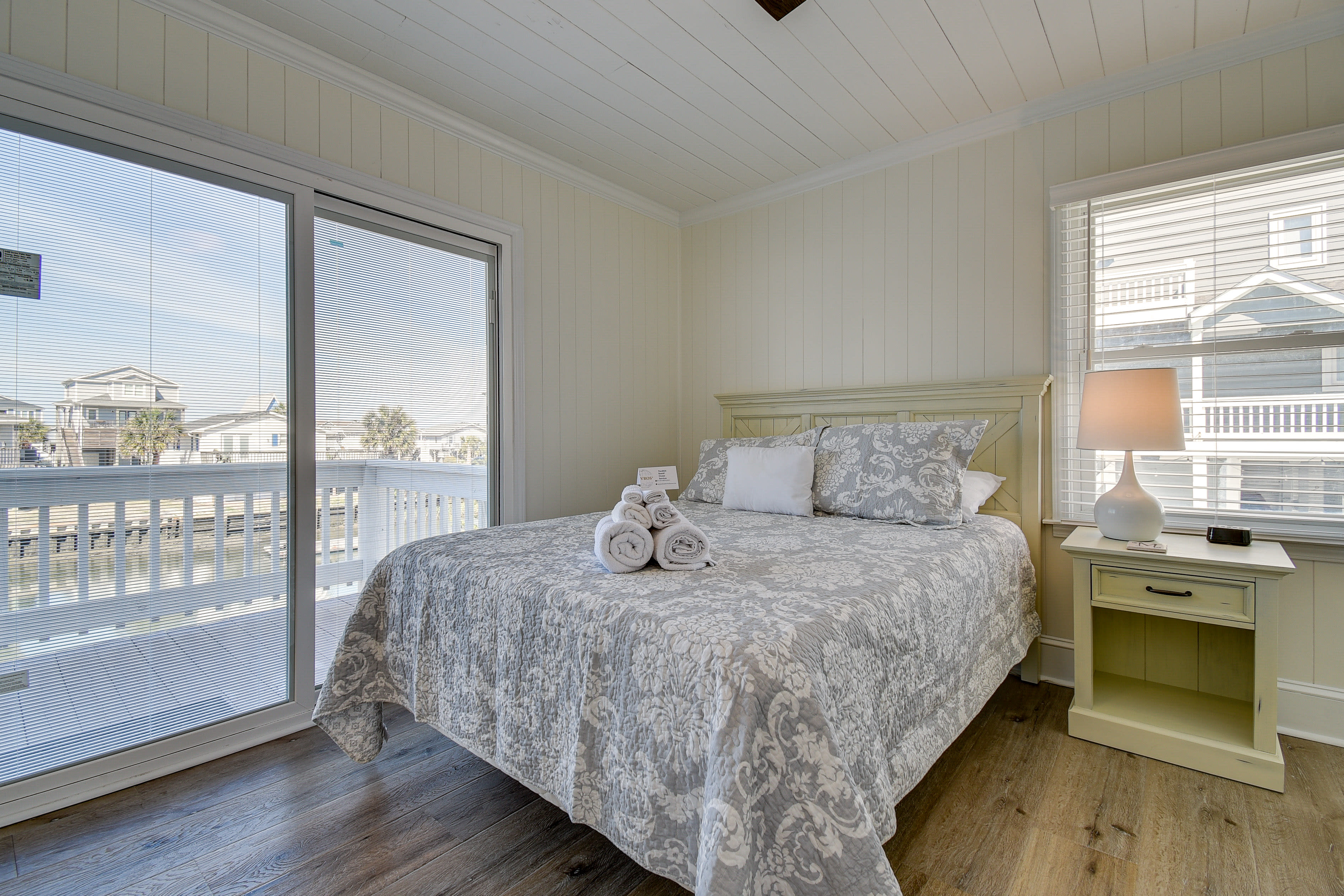 Bedroom 1 | Queen Bed | Linens Provided | En-Suite Bathroom