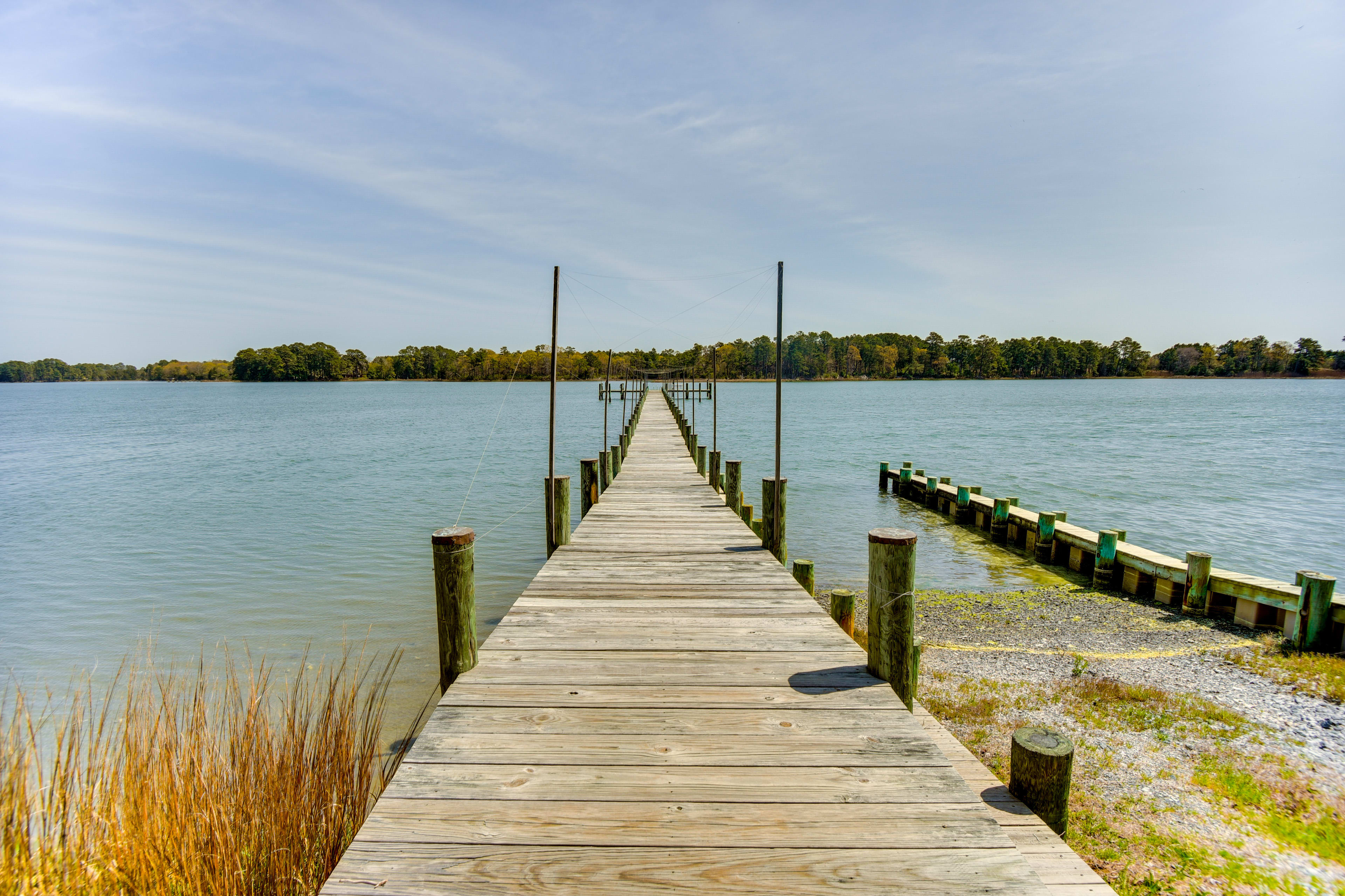 Private Dock | Direct Bay Access