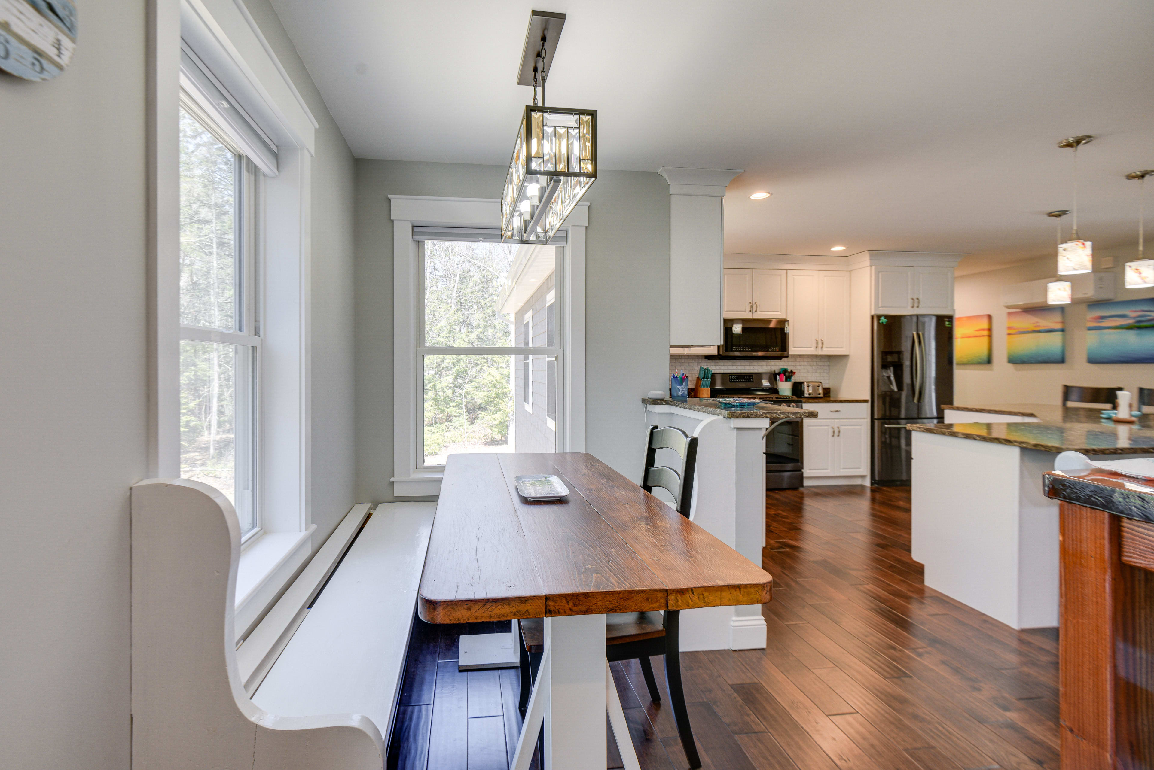 Breakfast Nook | Dishware Provided