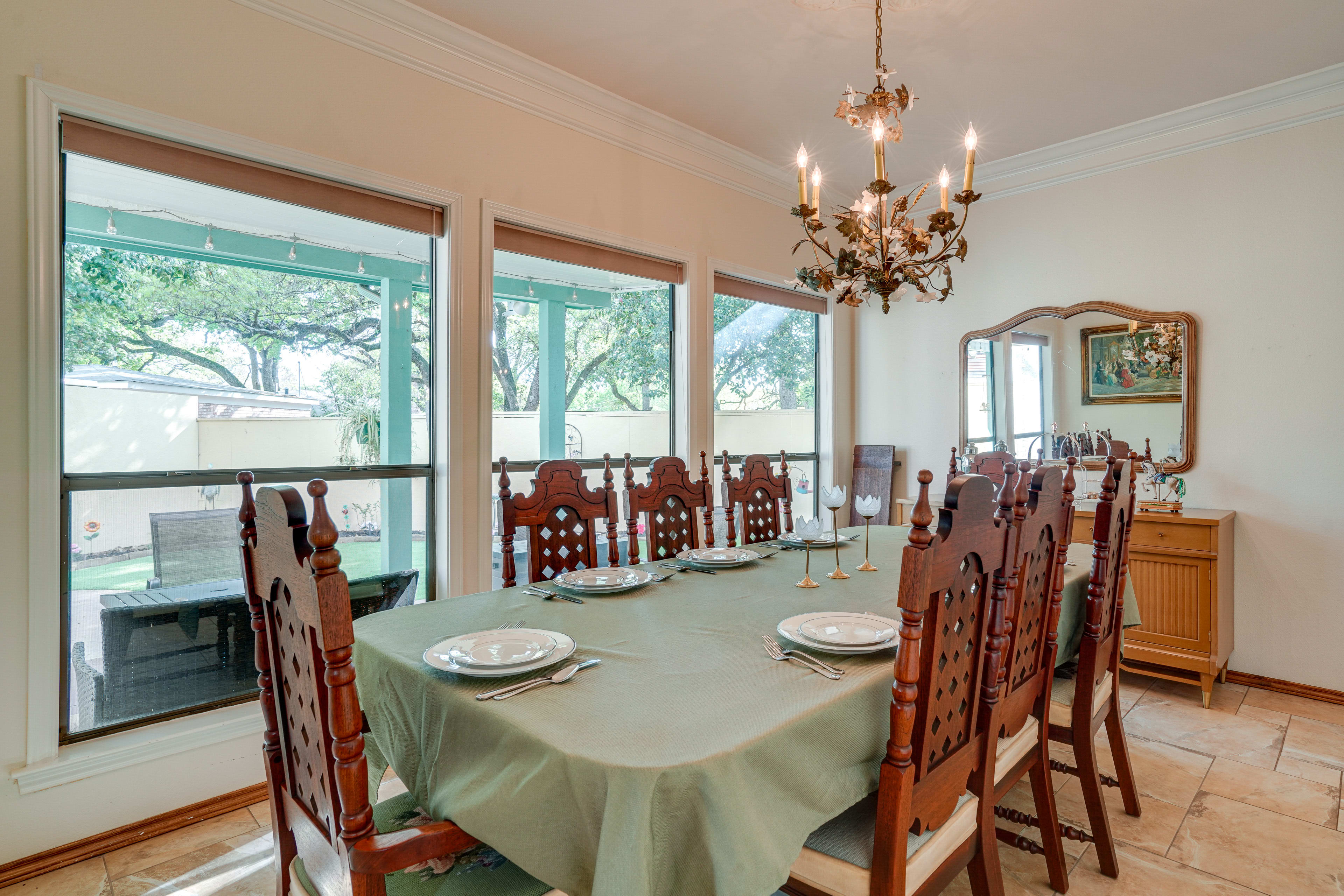 Dining Area | Dishware Provided | Booster Chairs