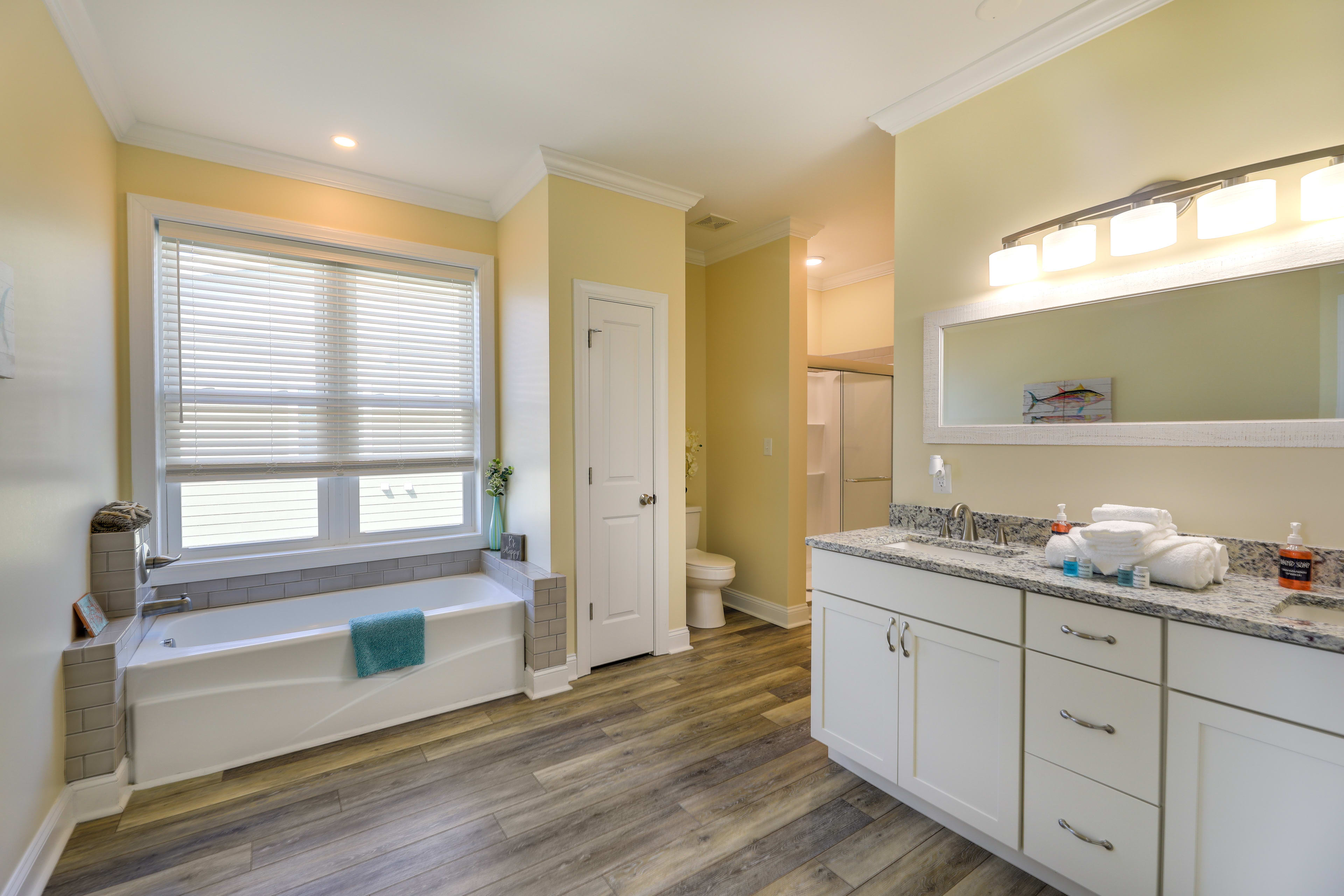 En-Suite Bathroom | Towels Provided | 2nd Floor