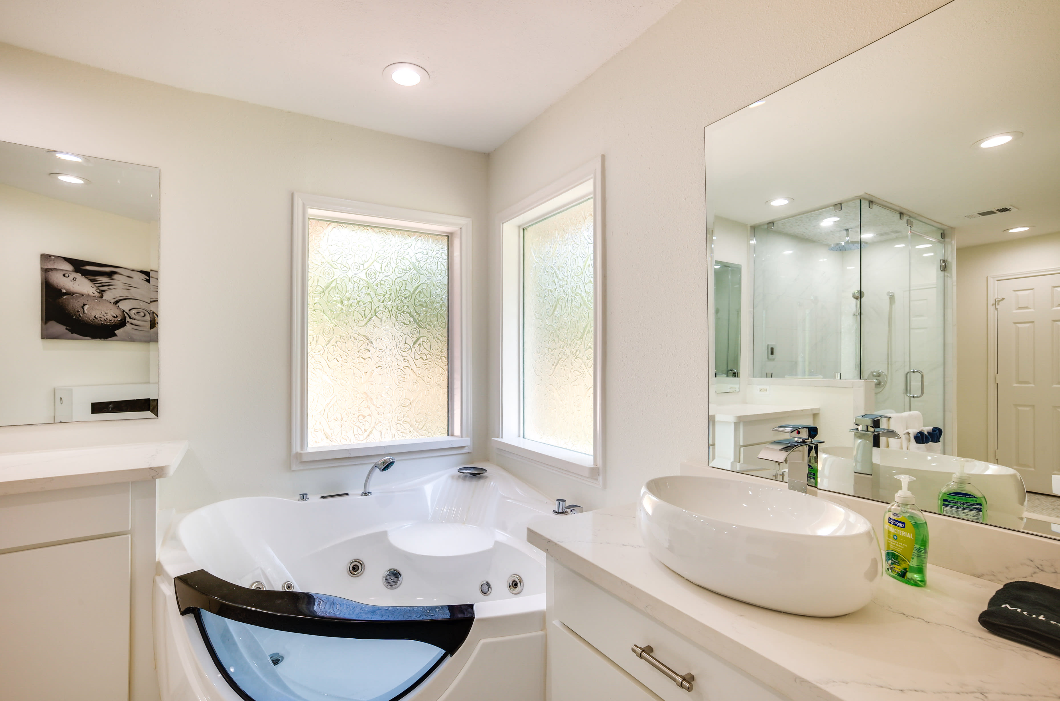 En-Suite Bathroom | Towels Provided