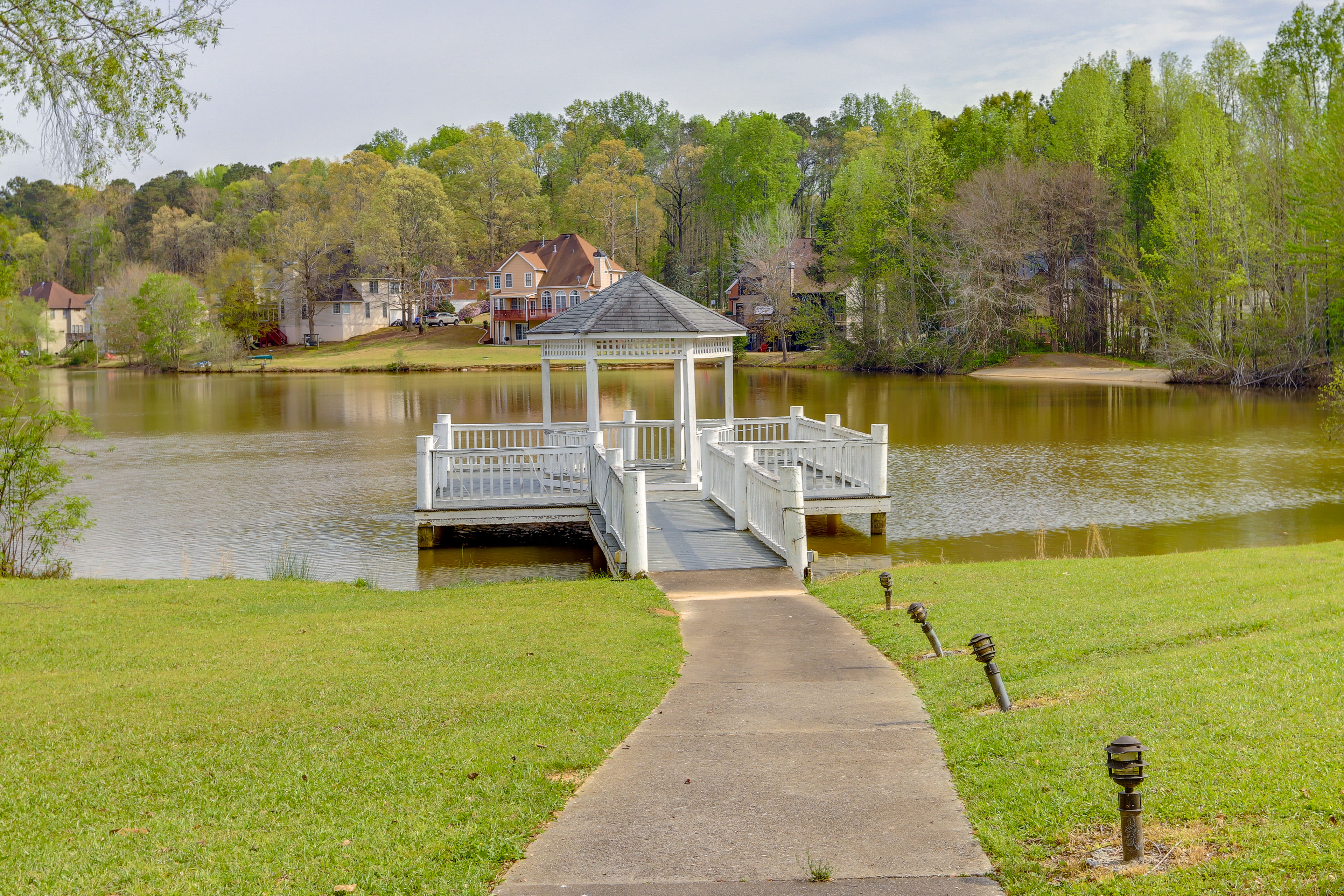 Community Amenities | Heritage Lake | Fishing