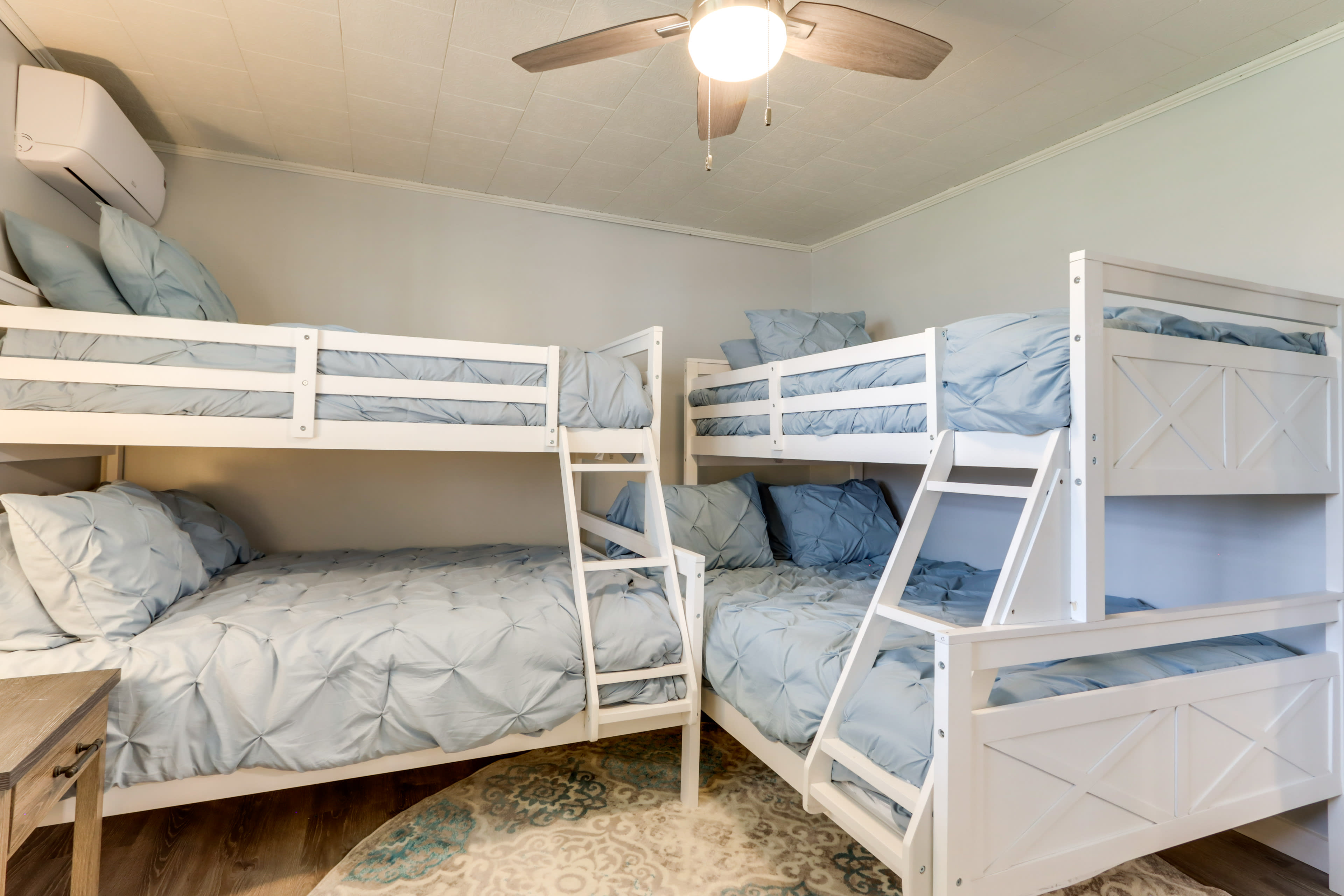 Bedroom 3 | 2 Twin/Full Bunk Beds | Smart TV | Home Office Area