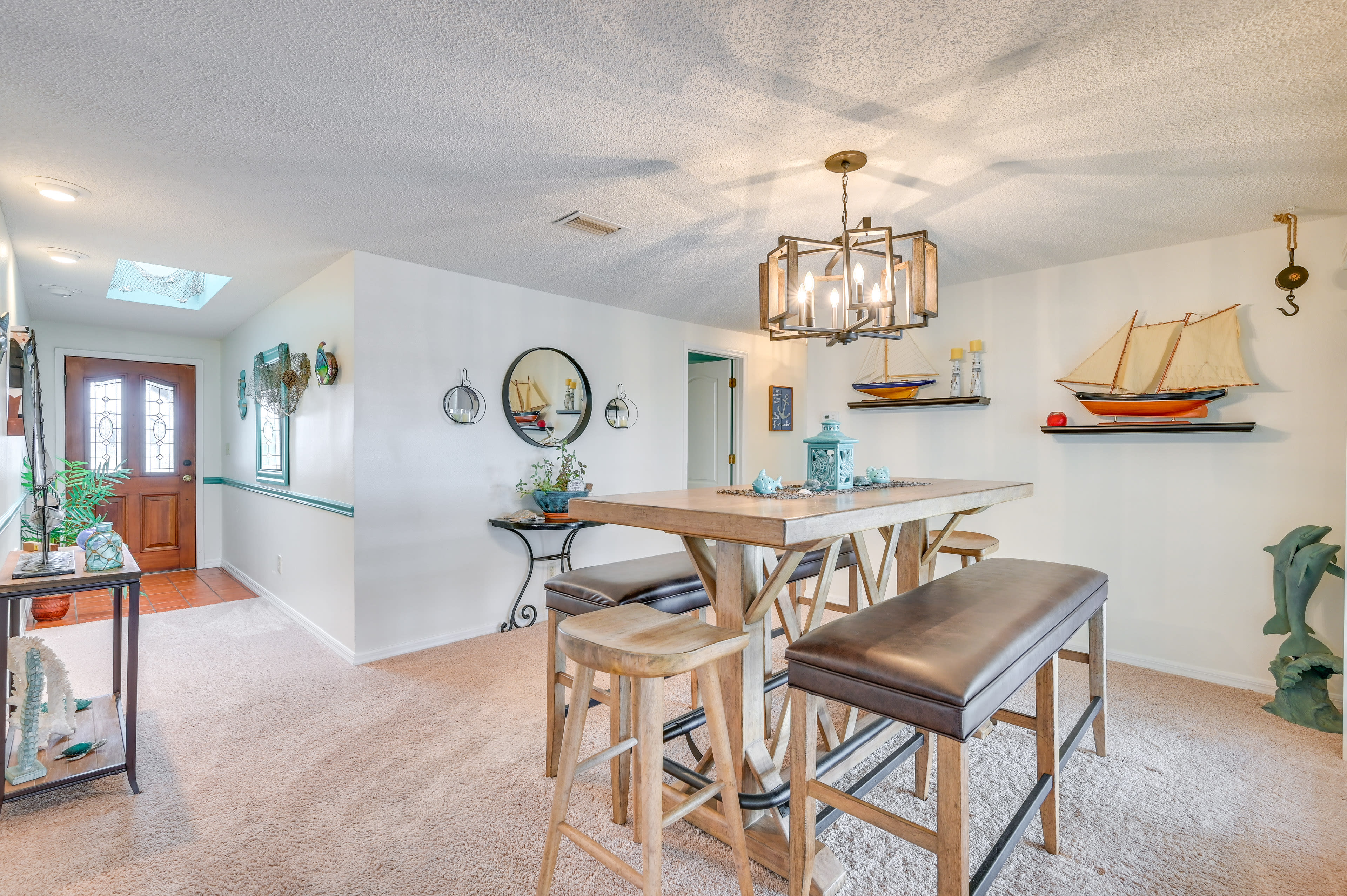 Dining Area | Dishware/Flatware | Trash Bags/Paper Towels