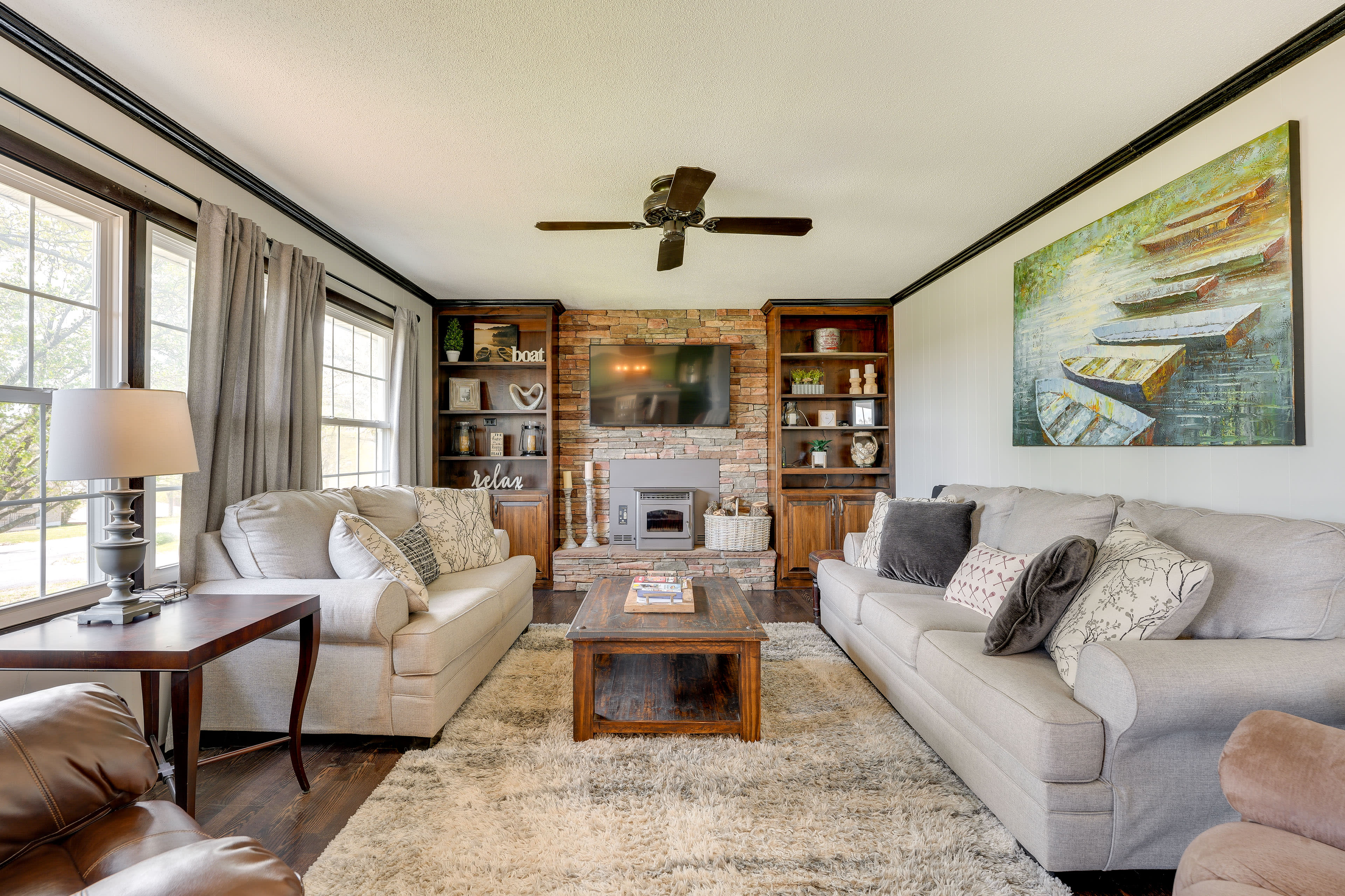 Charming Shell Knob Home: 16 Mi to Dogwood Canyon!