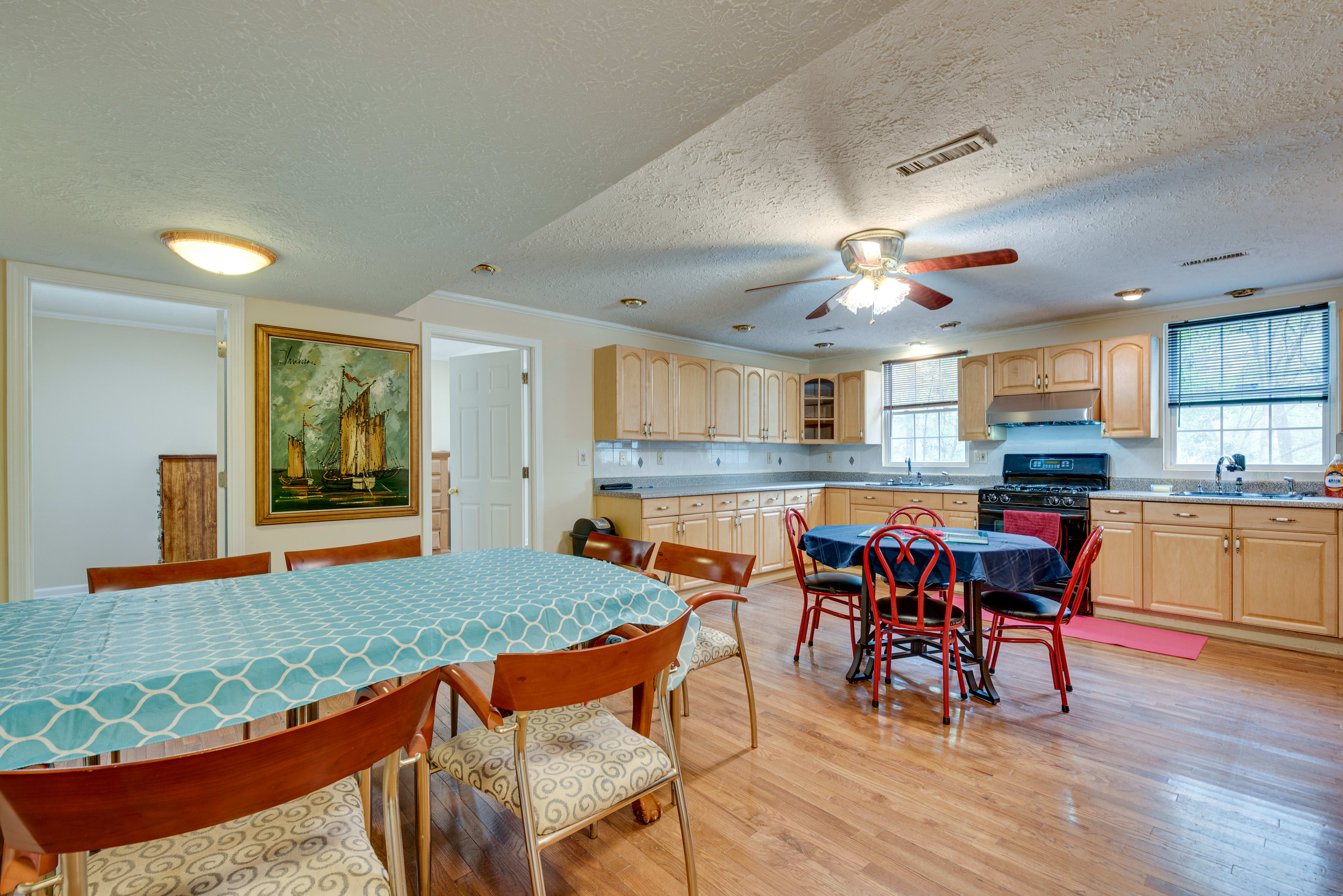 Kitchen | Dining Area