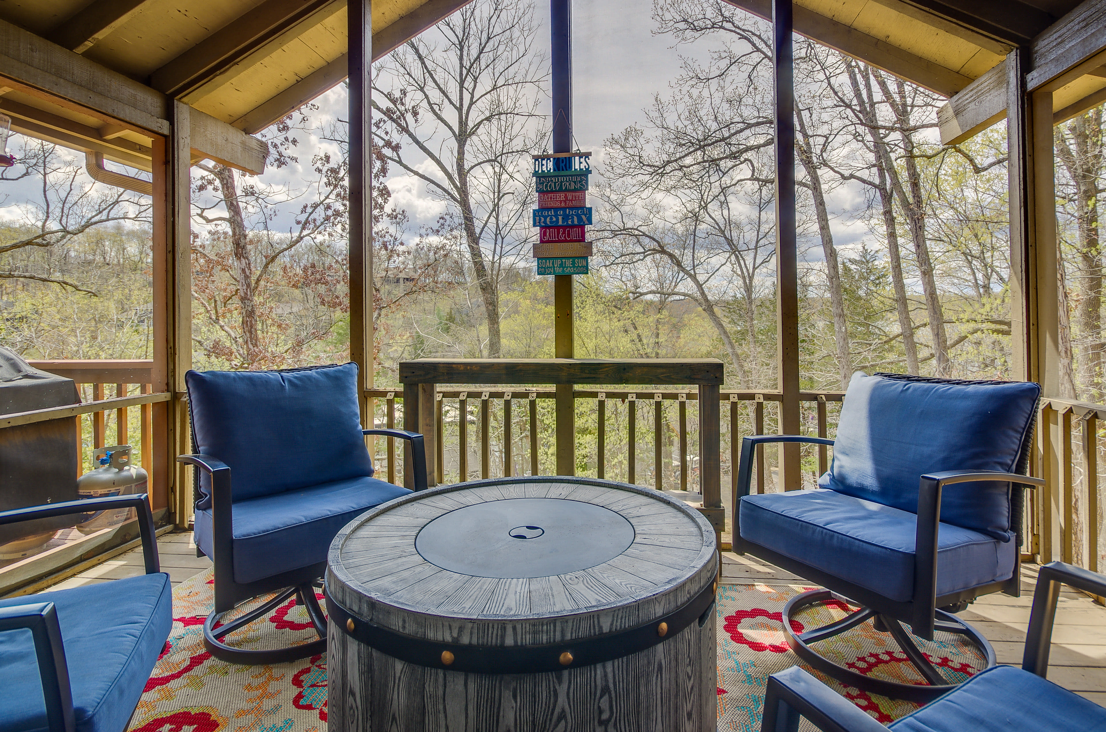 Screened-In Porch | Seating | Forested Views