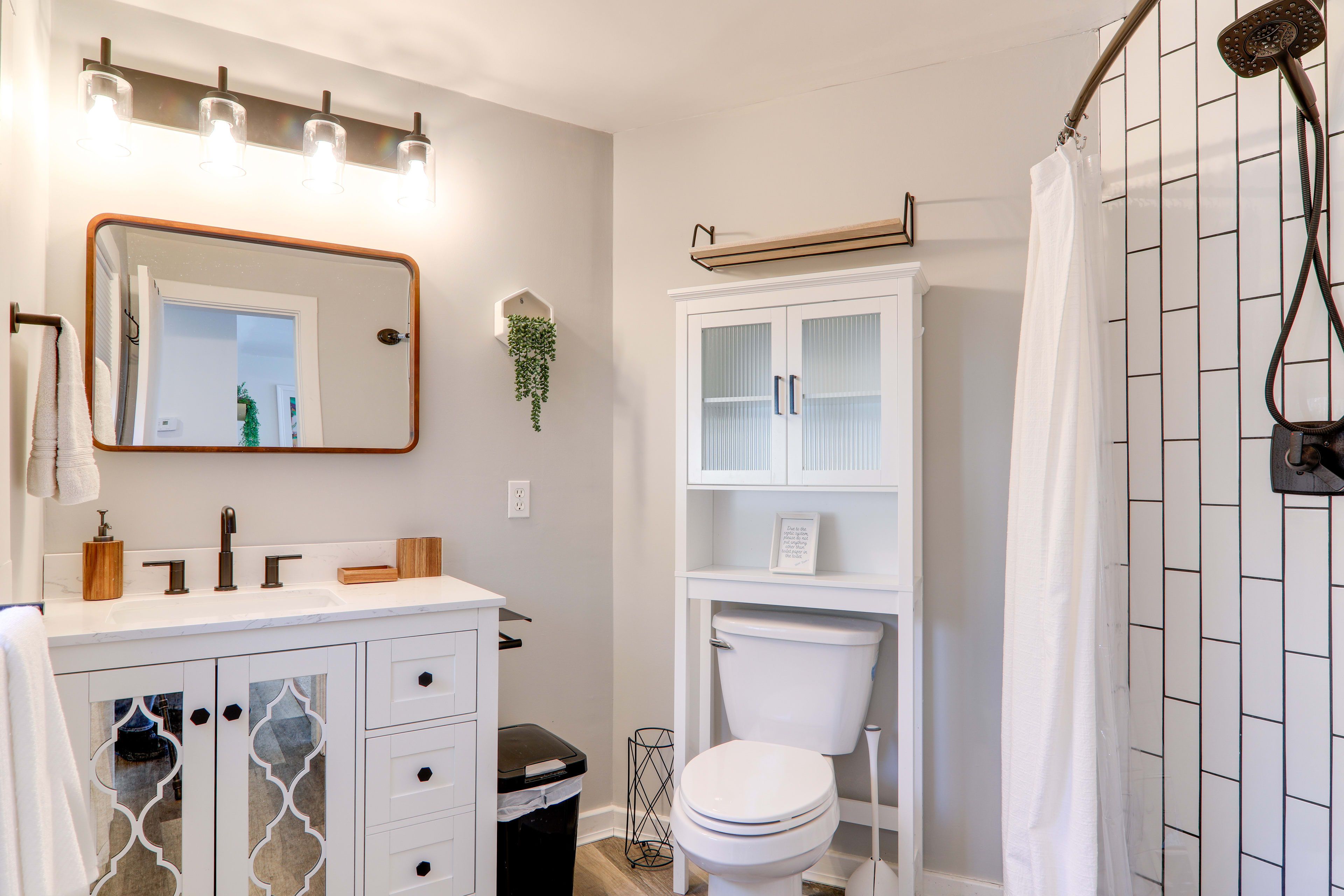 En-Suite Bathroom | Hair Dryer | Towel Provided