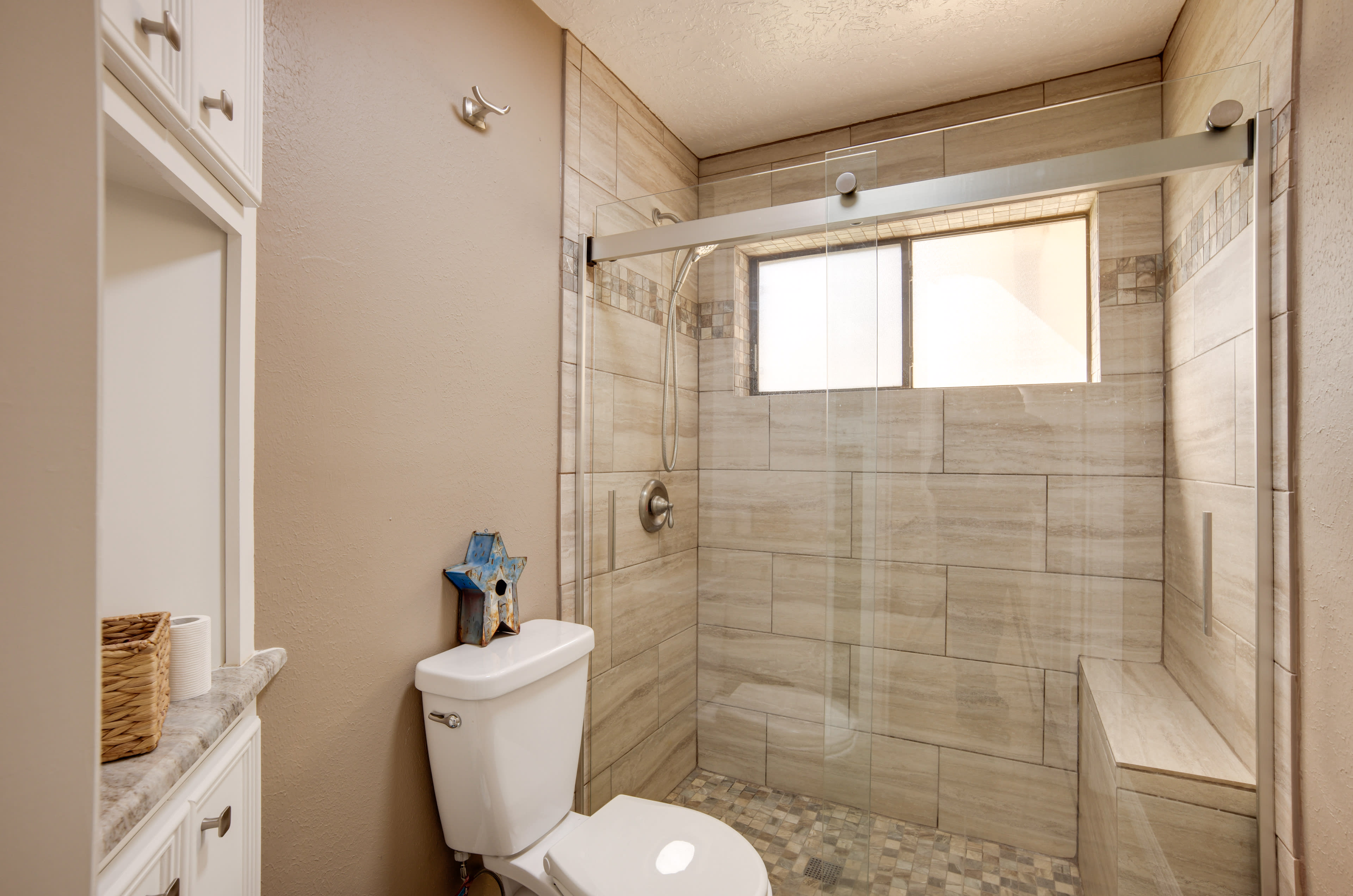 Full Bathroom | 1st Floor | Complimentary Toiletries | Double Sinks