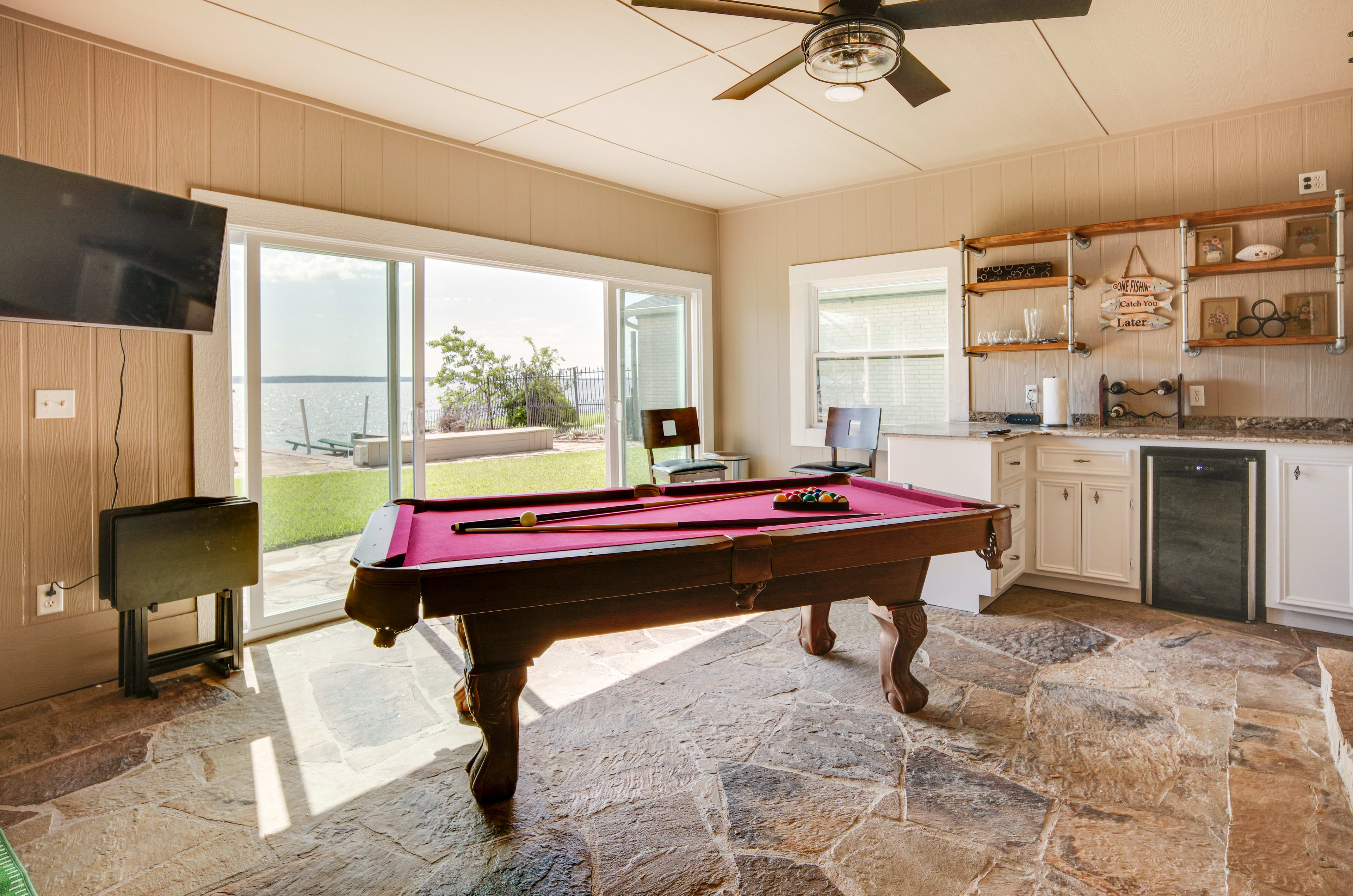 Recreation Room | 1st Floor | Dry Bar | Pool Table | Smart TV