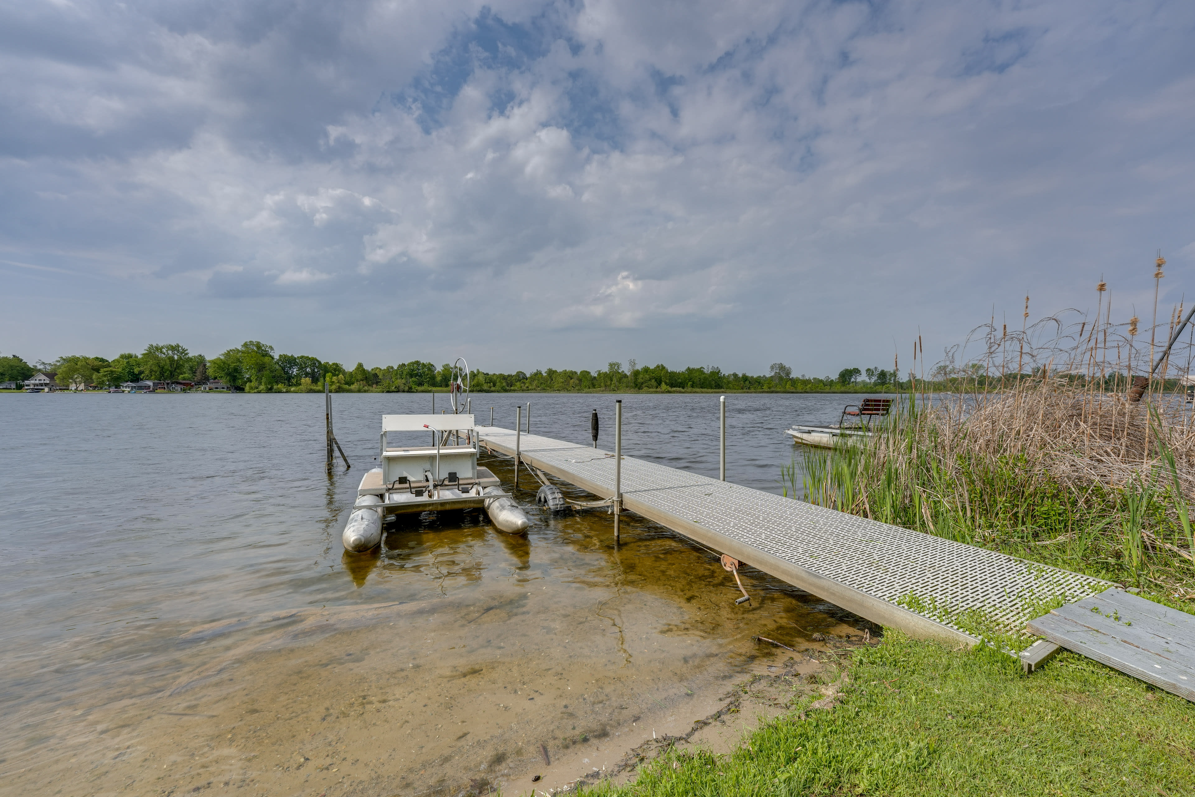 Finch Lake Access | Floating Dock