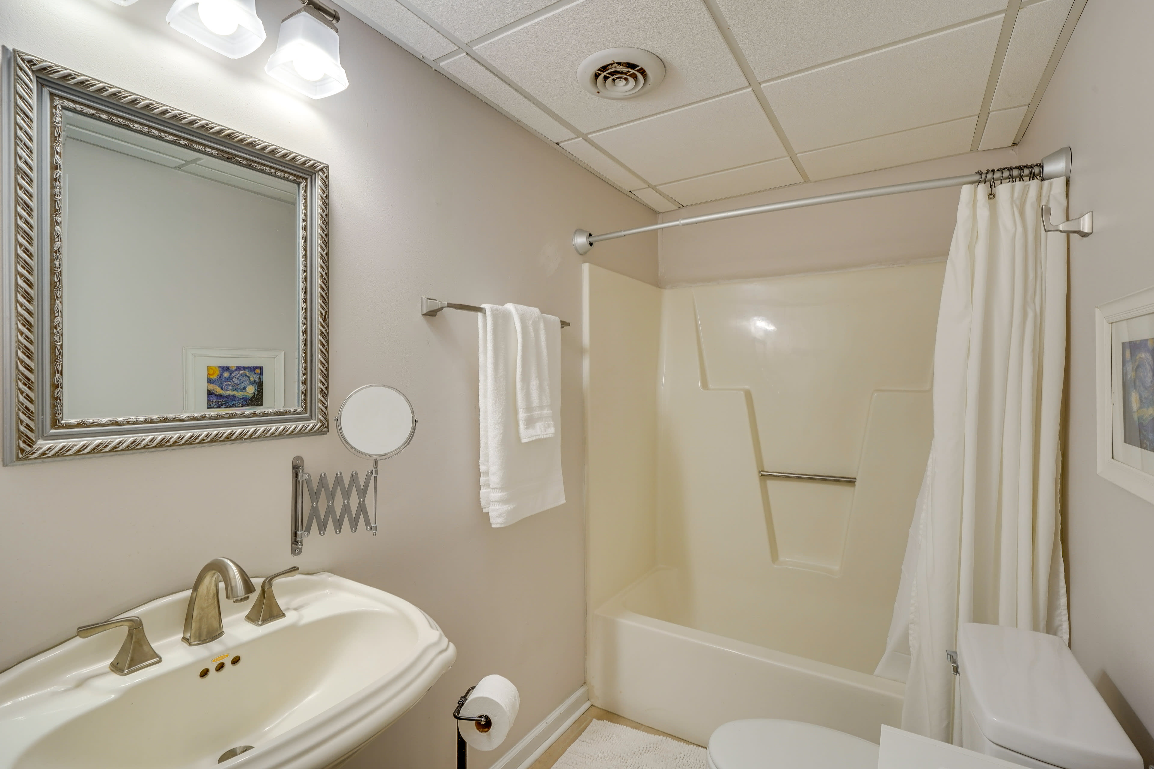 Full Bathroom | Basement | Shower/Tub Combo | Hair Dryer