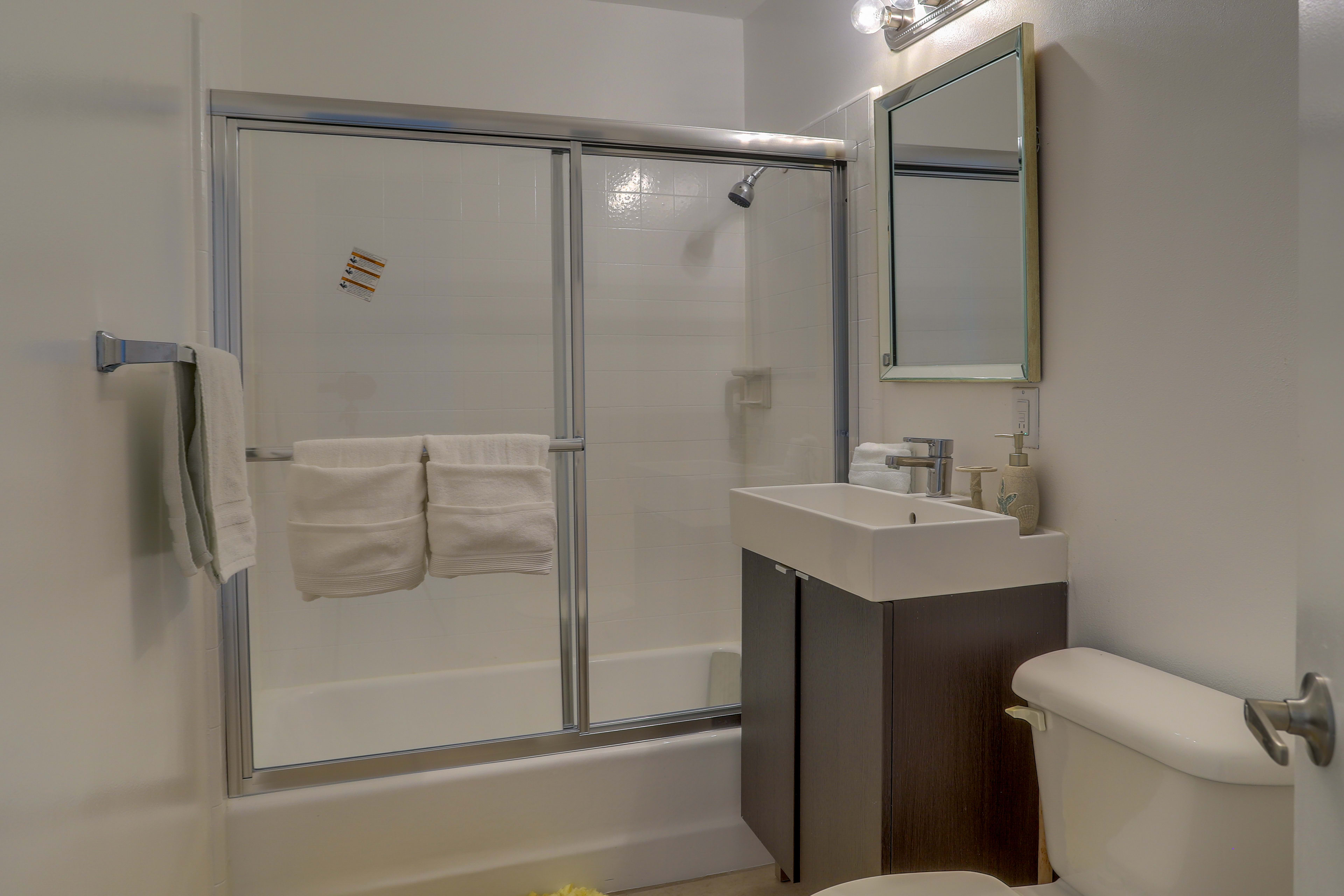 Bathroom | Towels Provided | Complimentary Toiletries