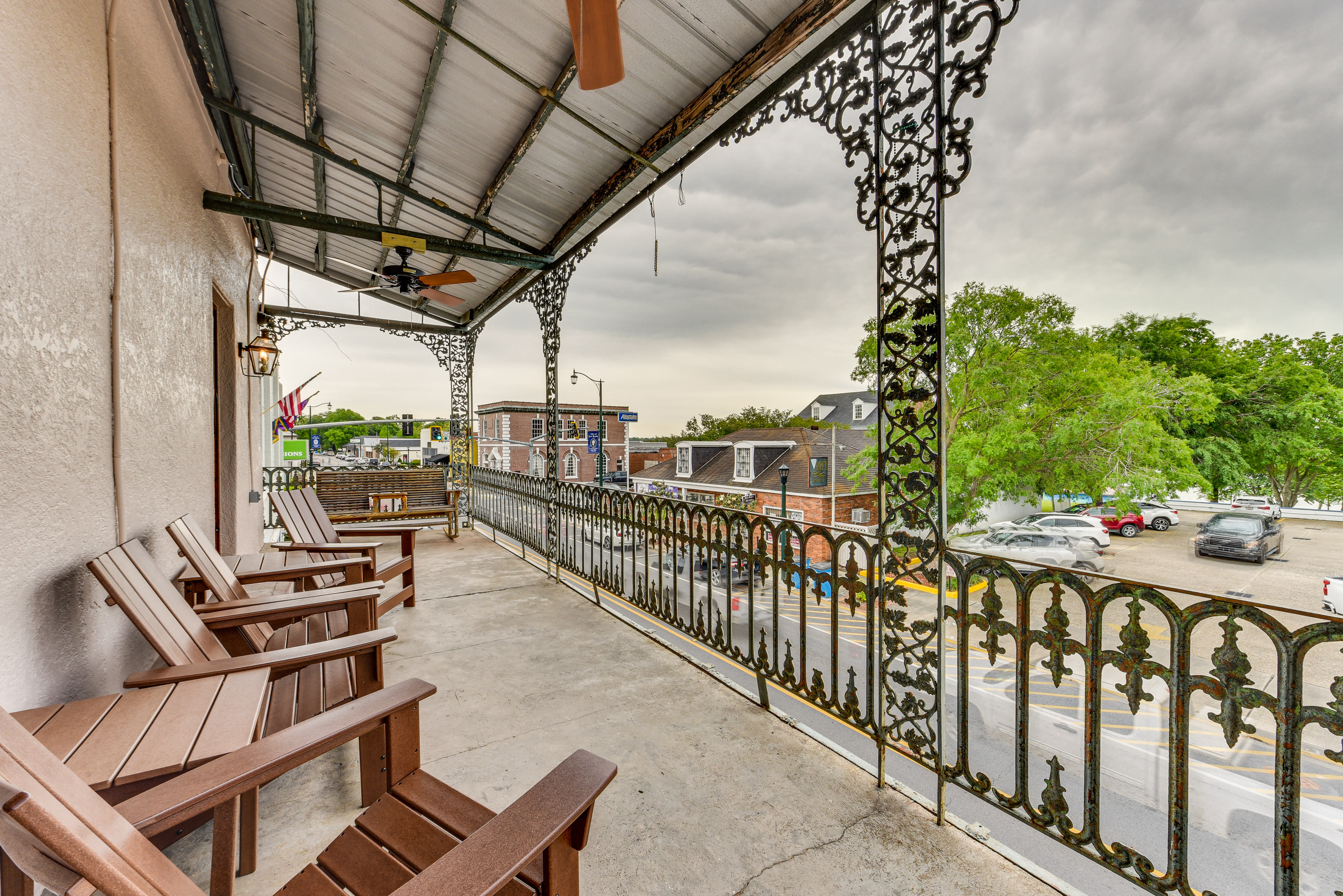 Shared Balcony | Outdoor Seating | False River Views