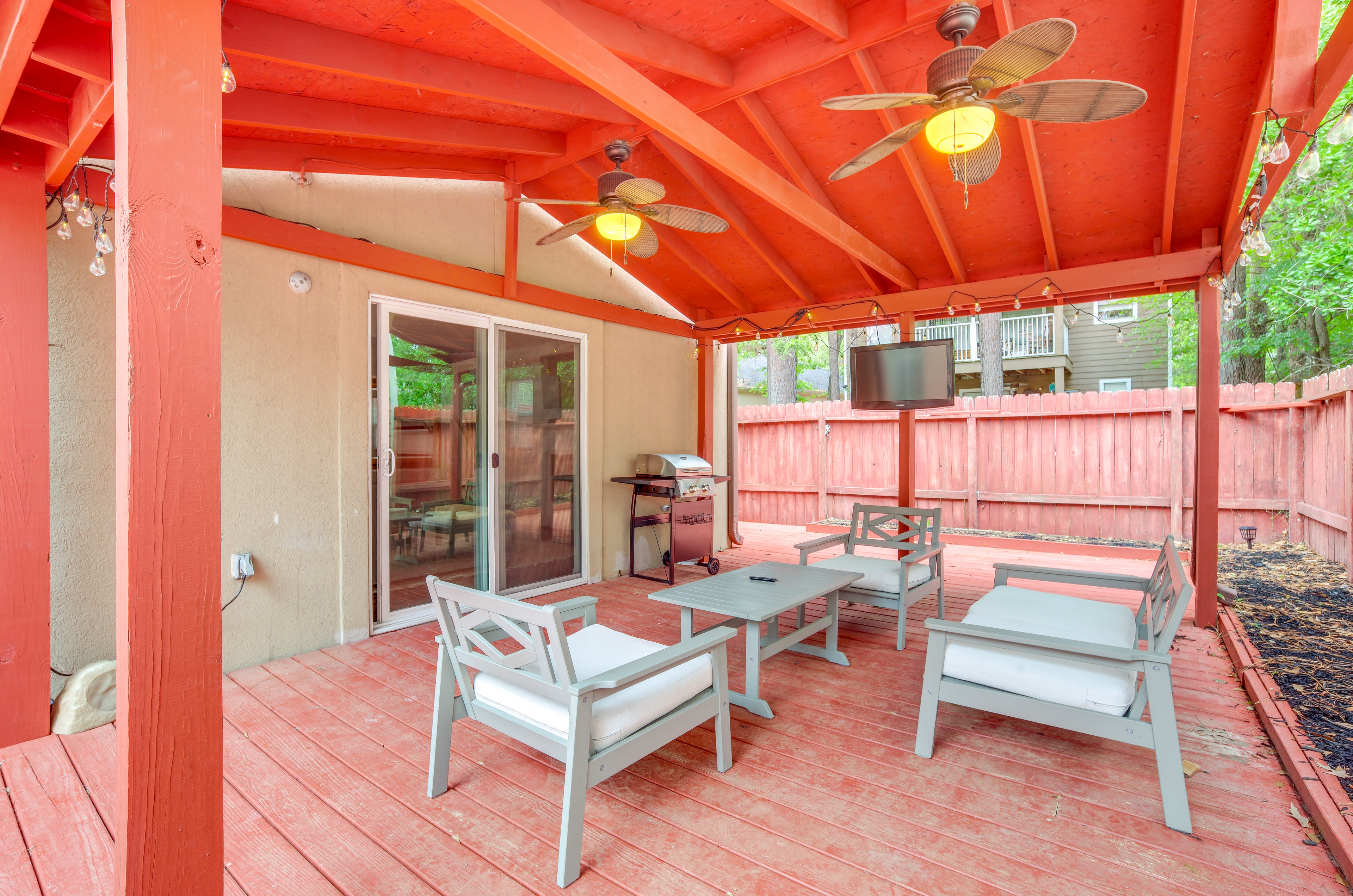 Covered Deck | Gas Grill | < 1 Mi to Walden Boat Launch