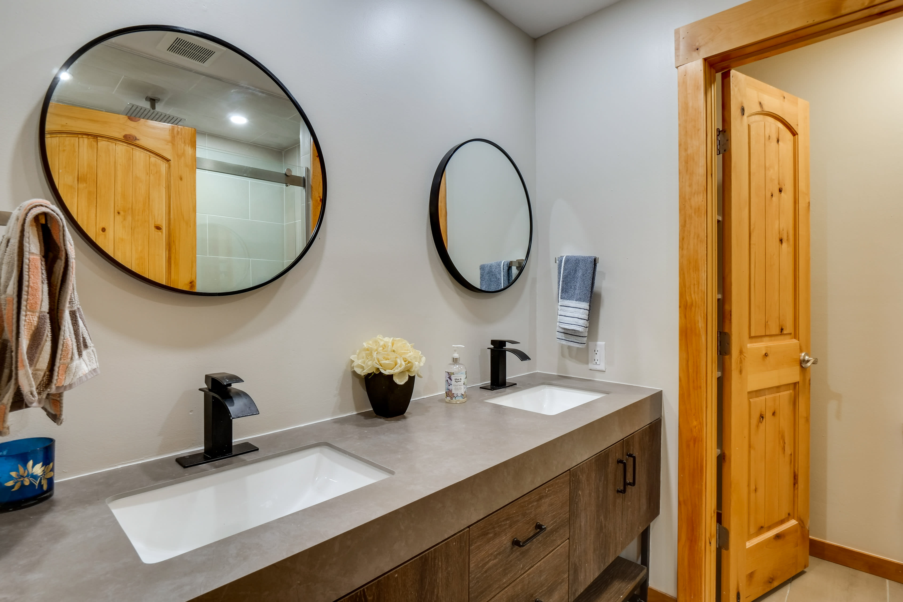 En-Suite Bathroom | Complimentary Toiletries