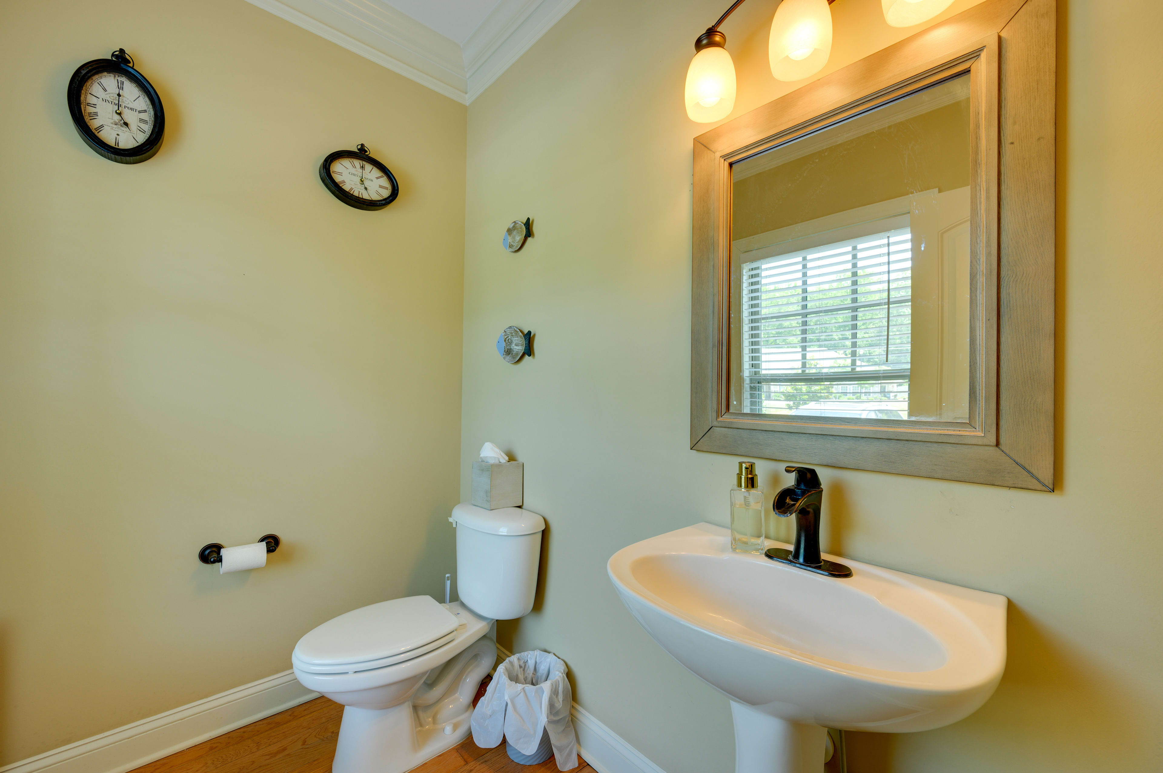 Half Bathroom | 1st Floor | Complimentary Toiletries