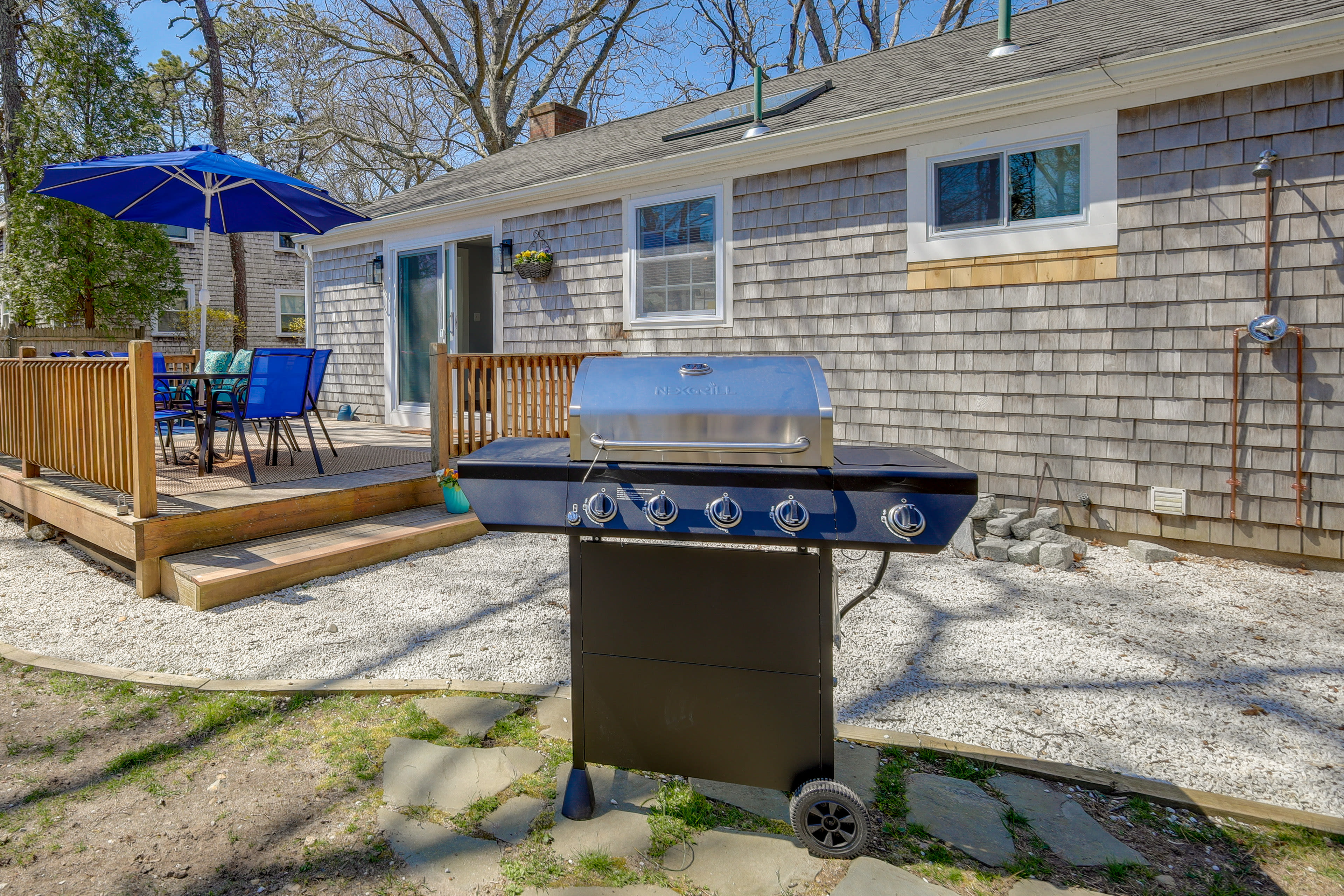 Backyard | Gas Grill