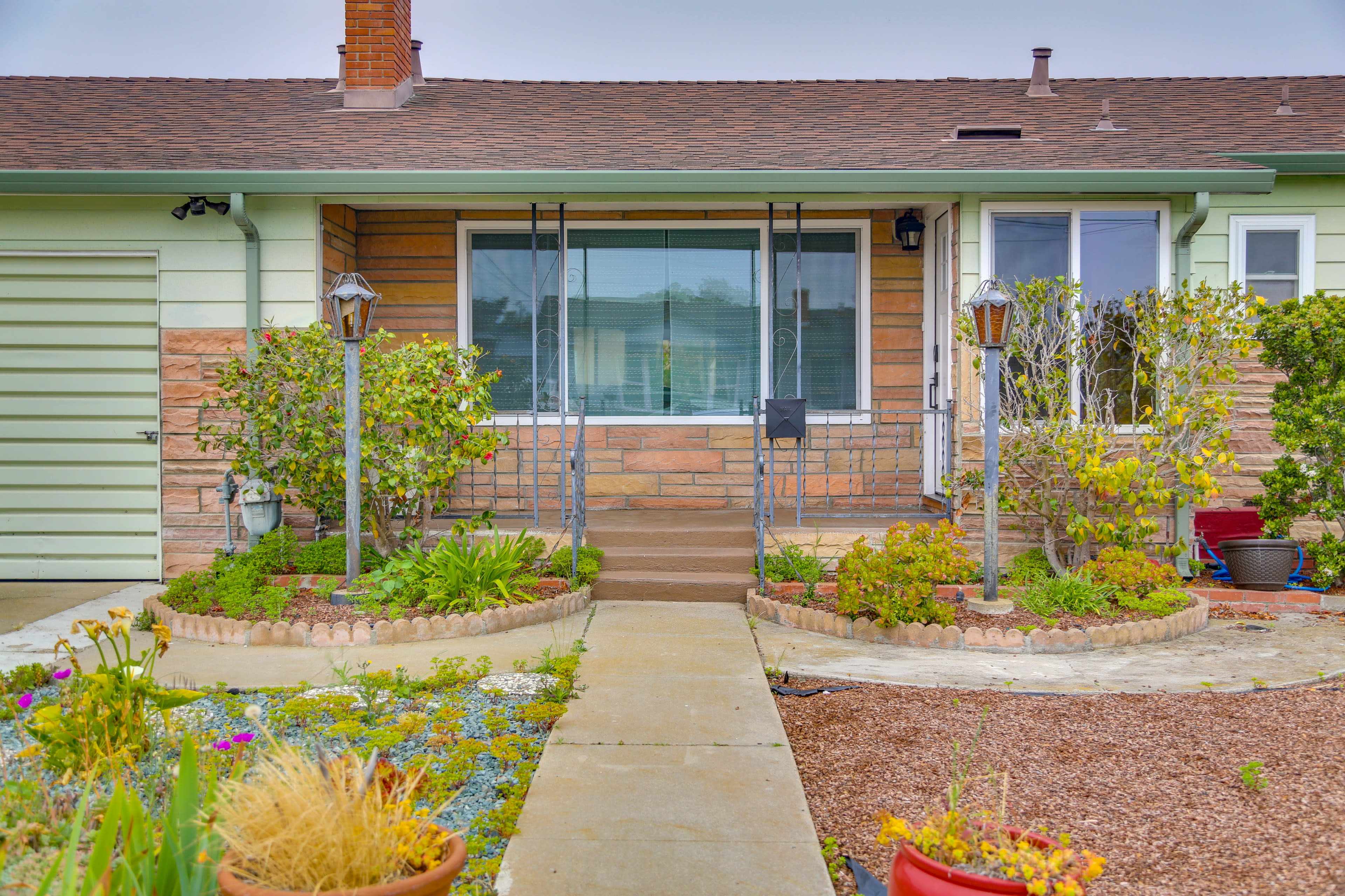 House Exterior | Keyless Entry