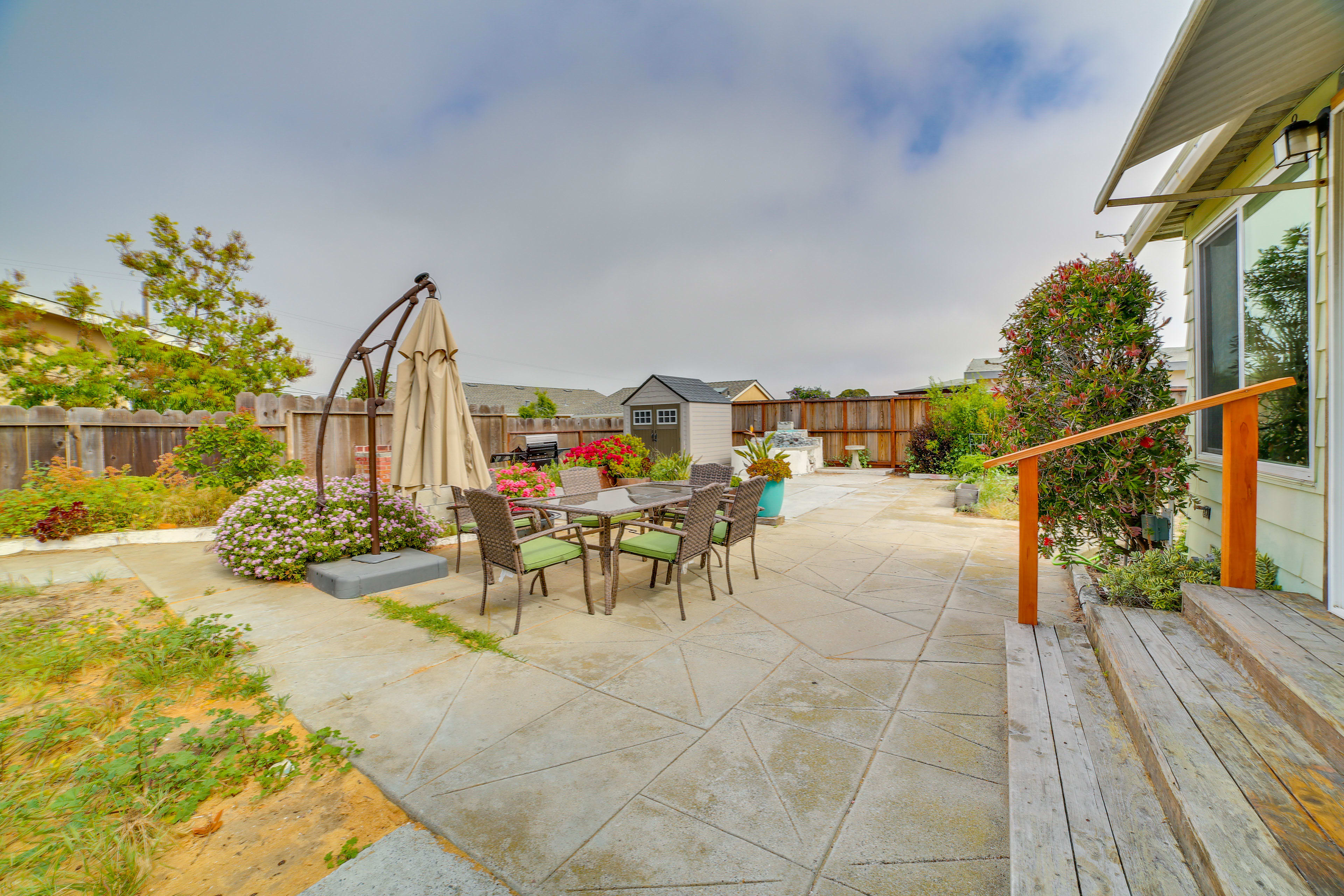 Private Patio | Fenced Yard | Dining Area | Gas Grill | Fire Pit