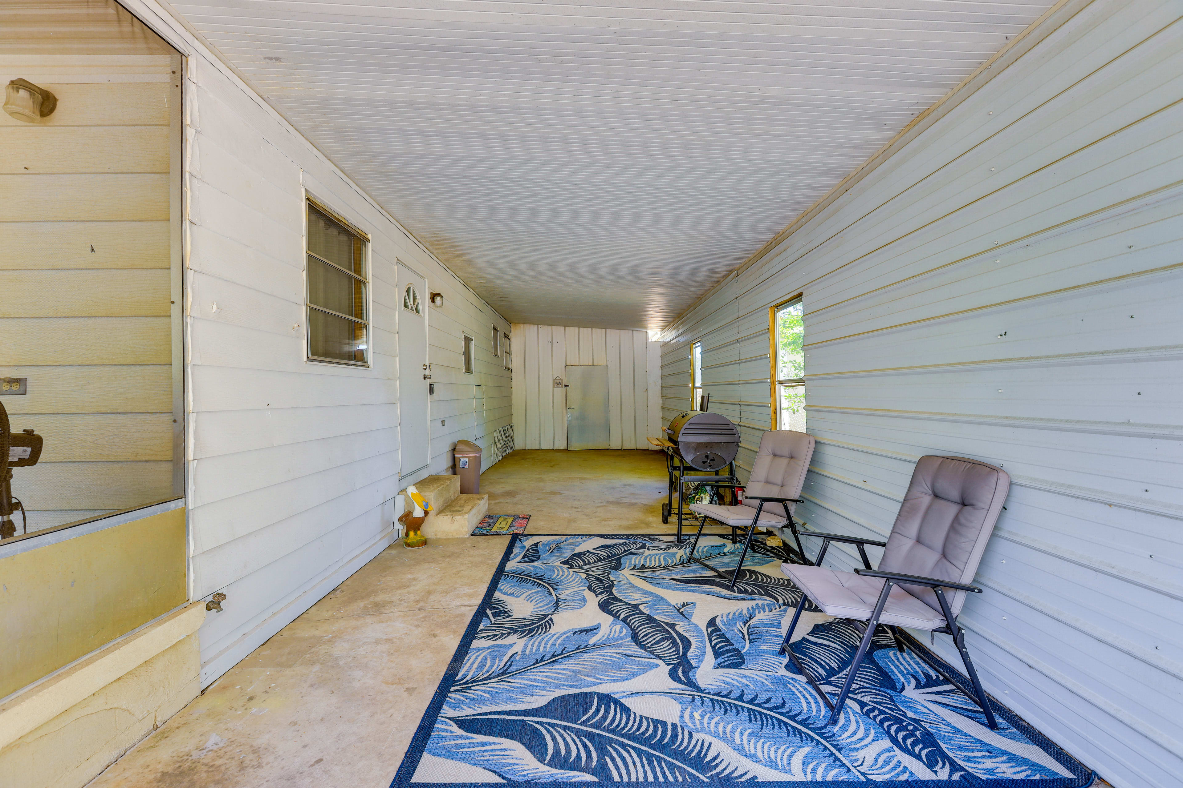 Carport | Grill