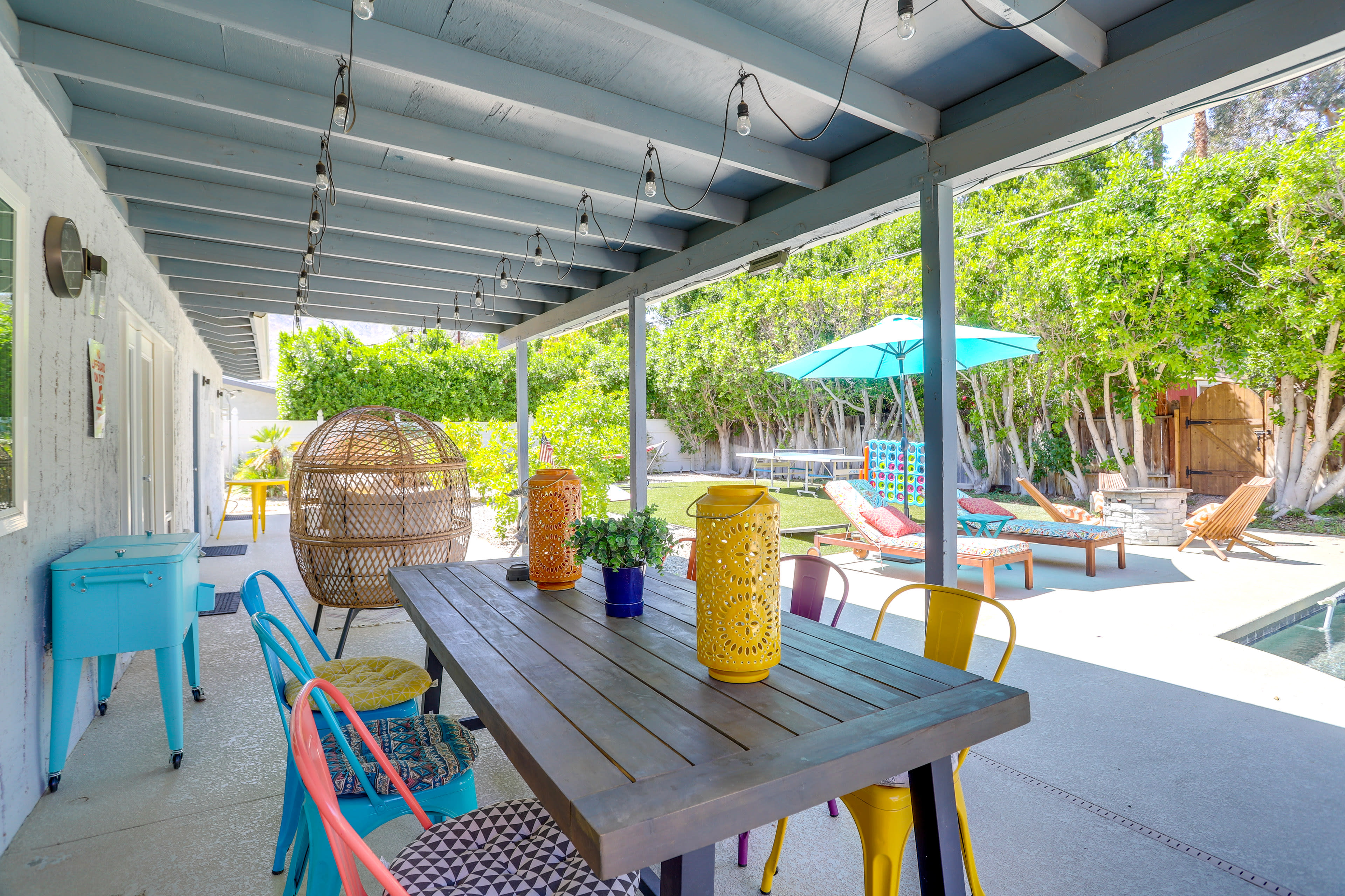 Shared Yard | Outdoor Seating & Dining Areas