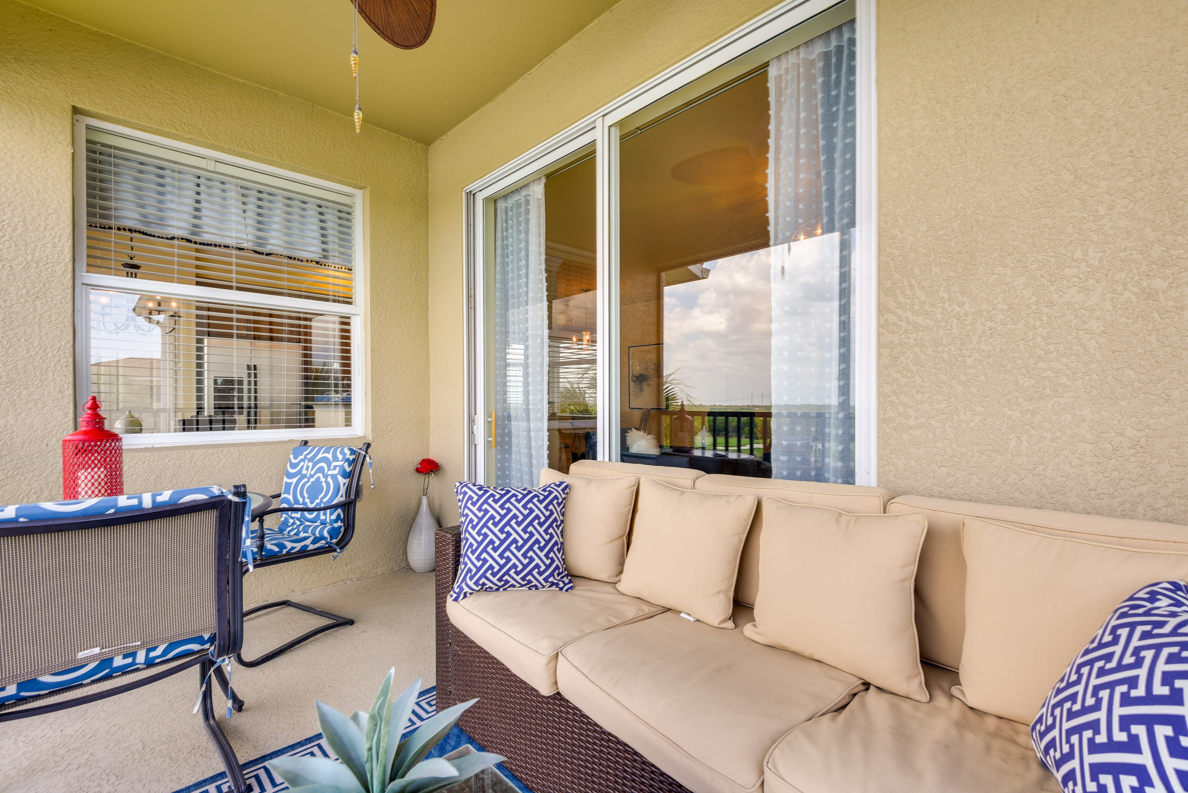Screened Balcony | Dining Area | Lake & Golf Course Views