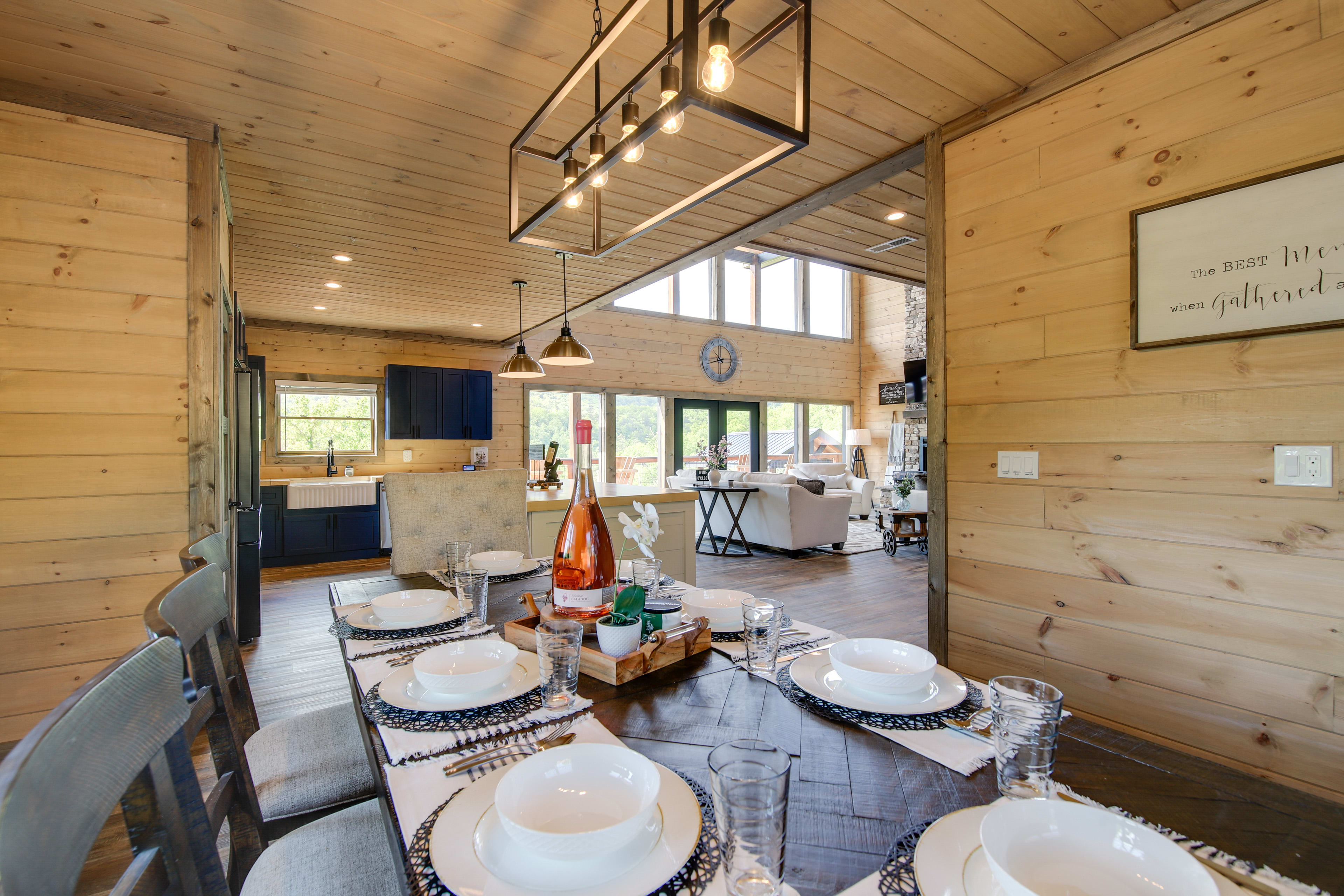 Dining Room | Dishware & Flatware Provided