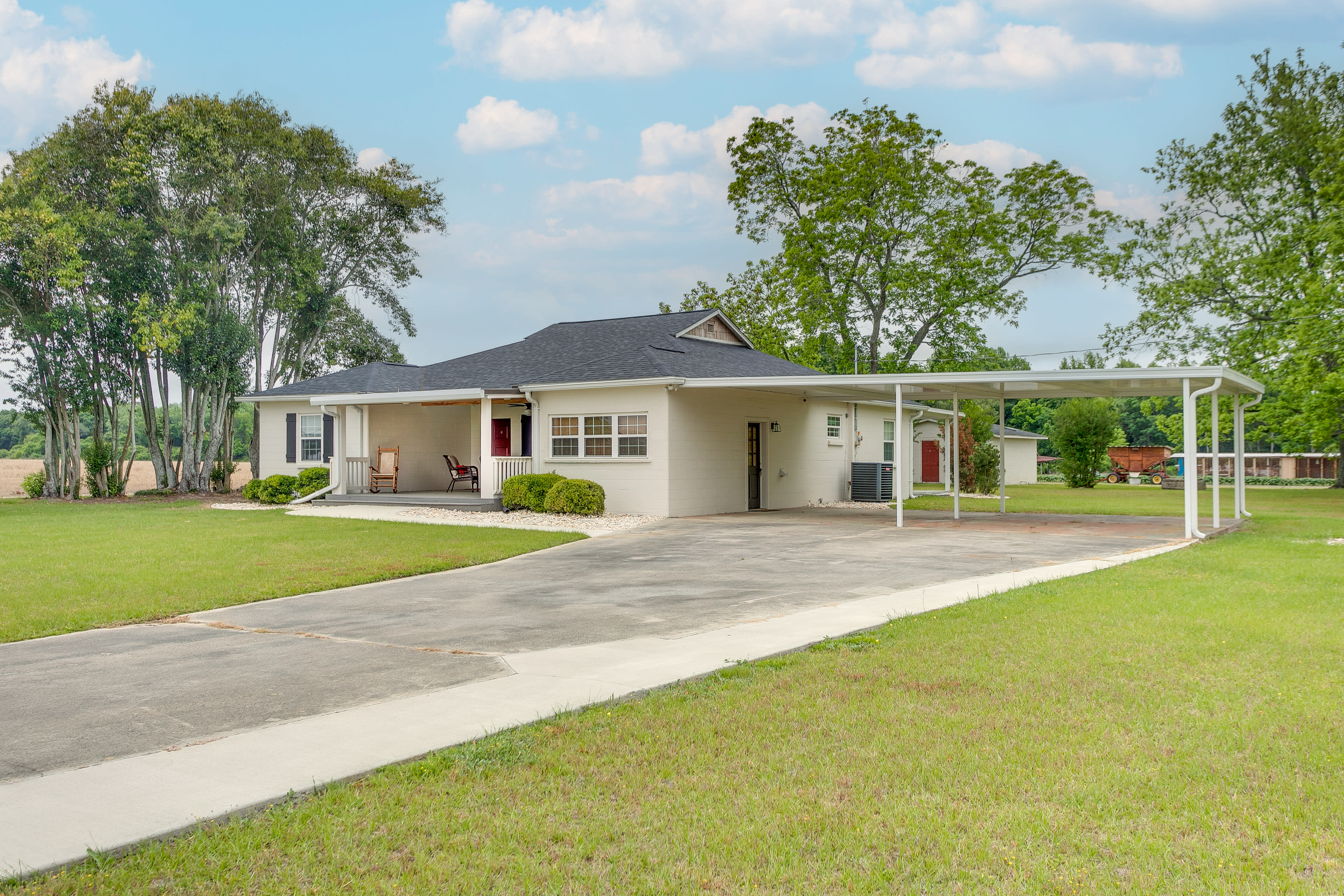 Parking | Carport (3 Vehicles) | Trailer Parking