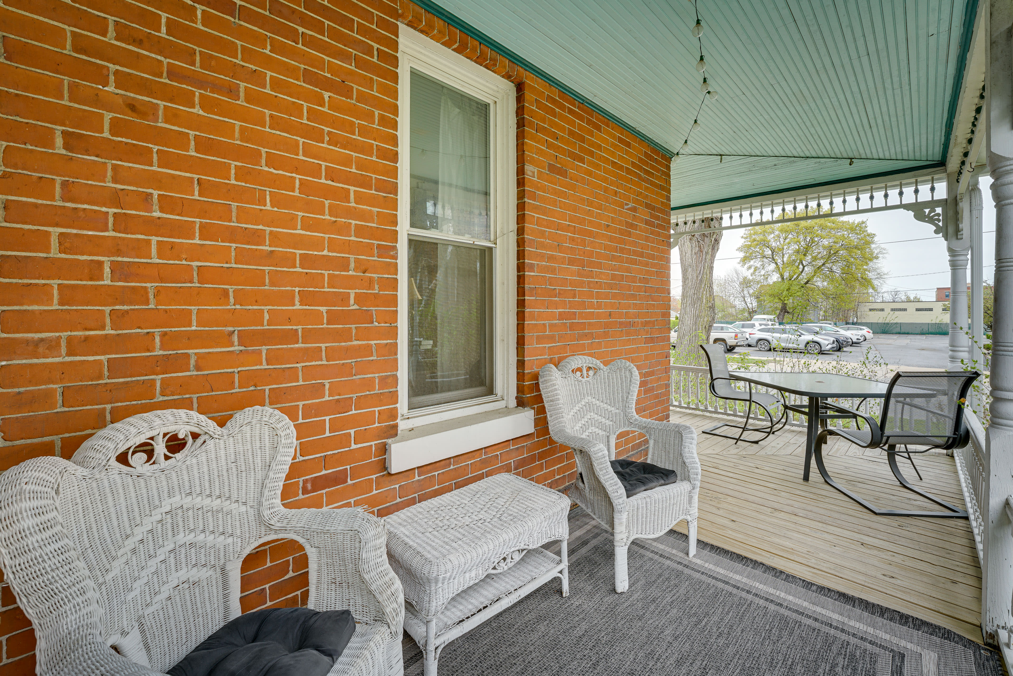 Wraparound Porch