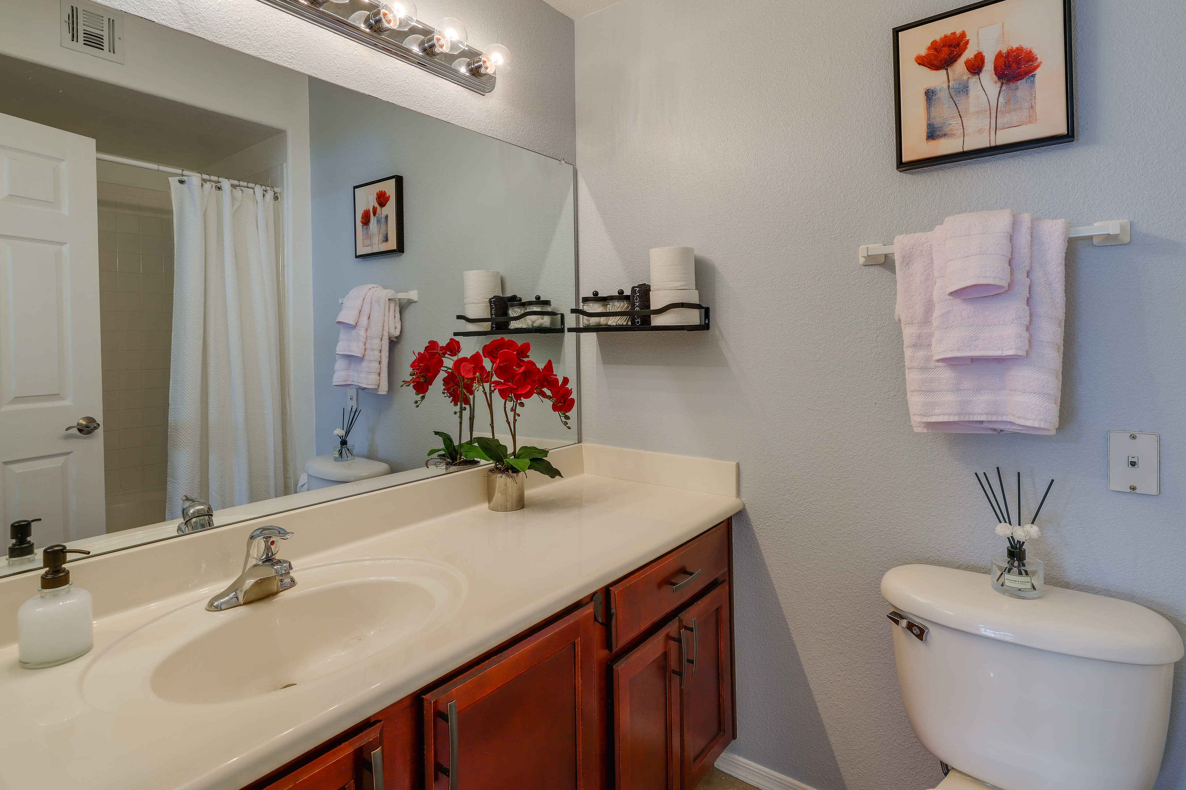 En-Suite Bathroom | Hair Dryer | Towels Provided